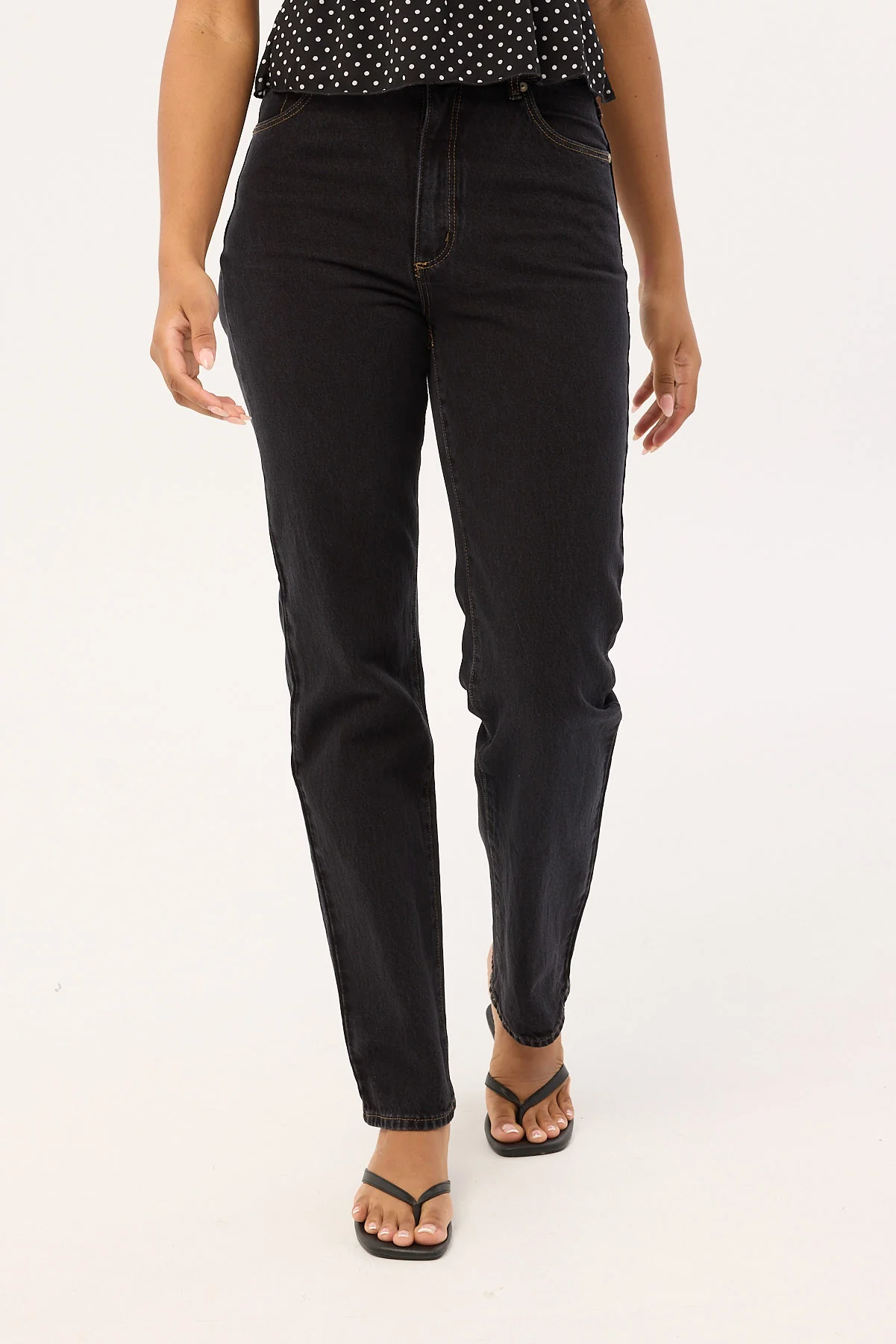 Abrand 94 High Waisted Straight Jean Cara Organic Black - Image 2