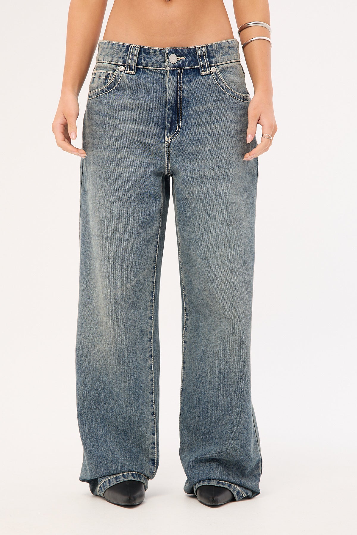 Abrand 95 Mid Rise Baggy Jean Amber Washed Blue - Image 10