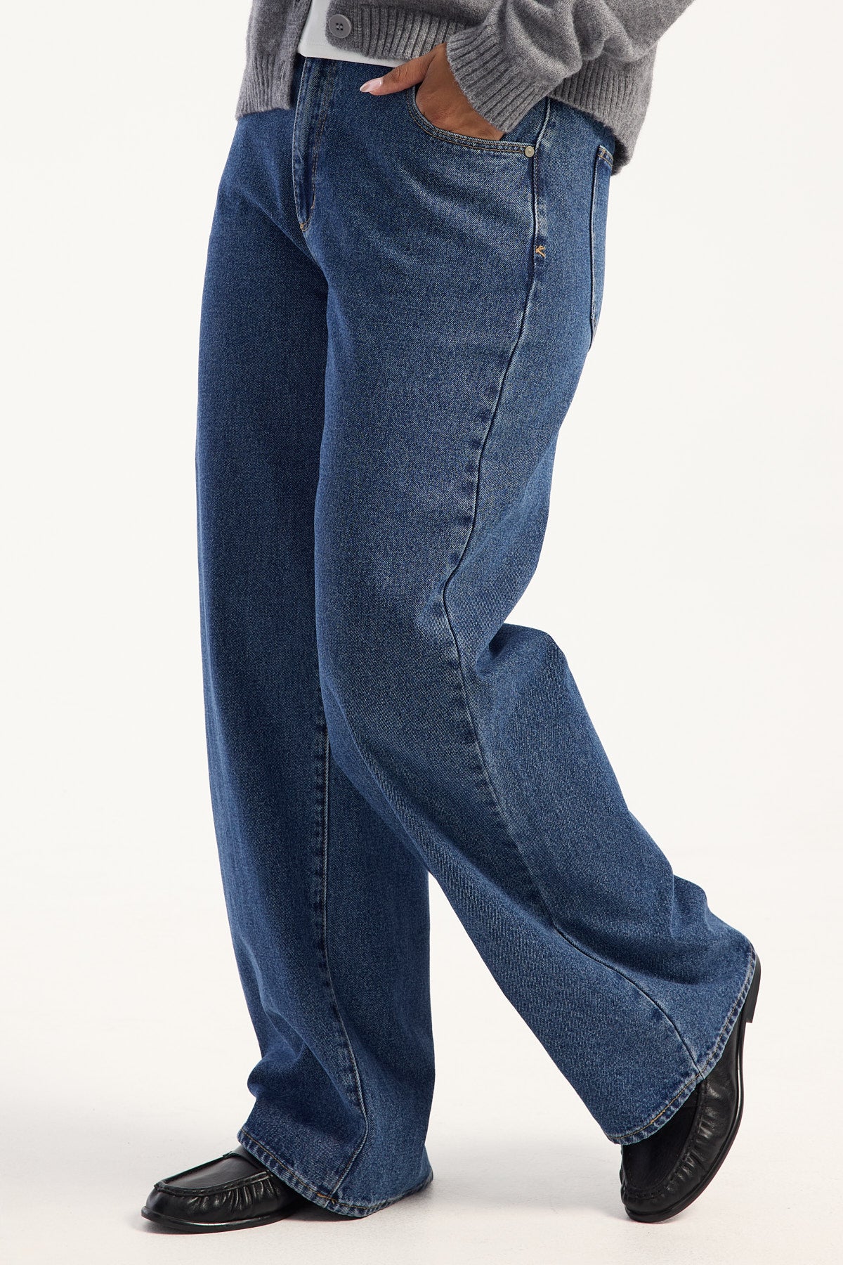 Abrand 95 Mid Rise Baggy Jean Bella Mid Blue - Image 5