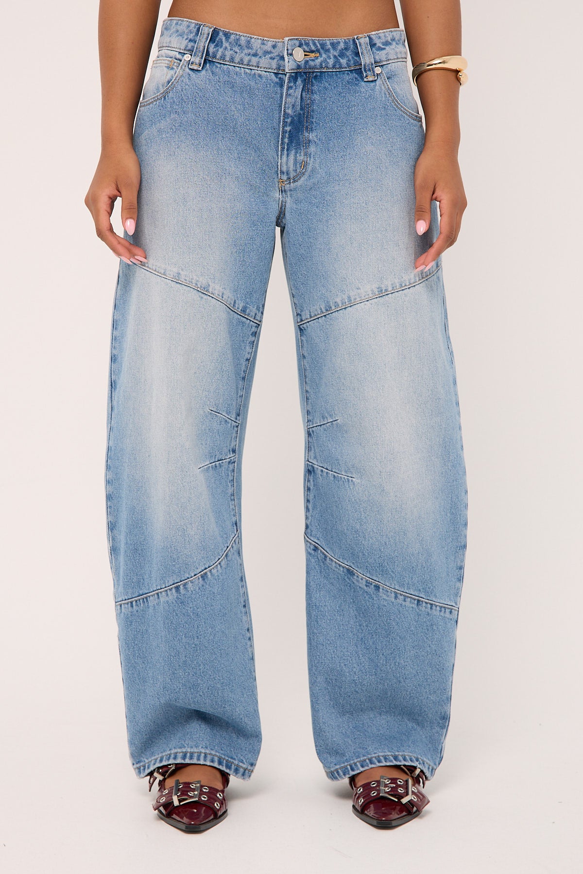 Abrand 99 Low Barrel Jean Gigi Worn Blue - Image 8