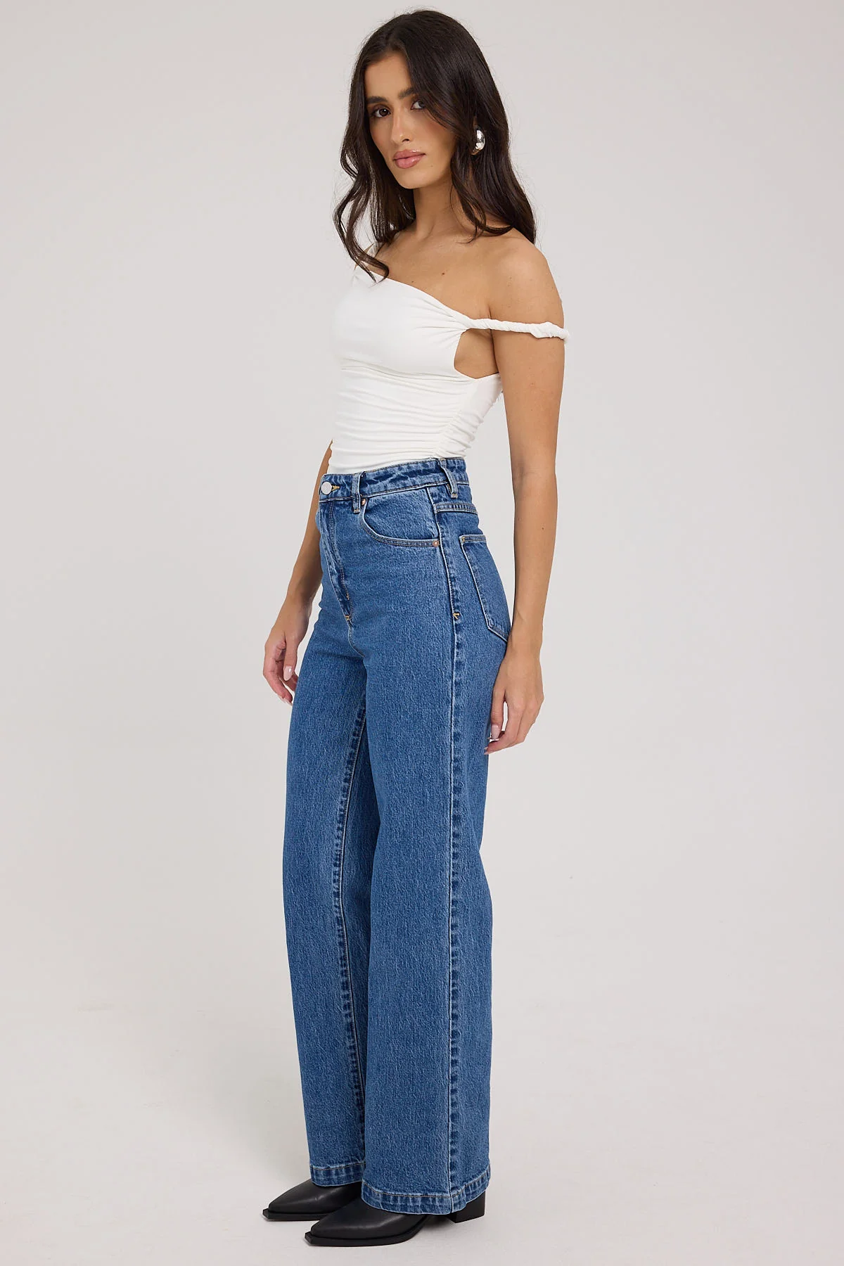 Abrand A 94 High Waisted Wide Jean Chantell Organic Blue - Image 4