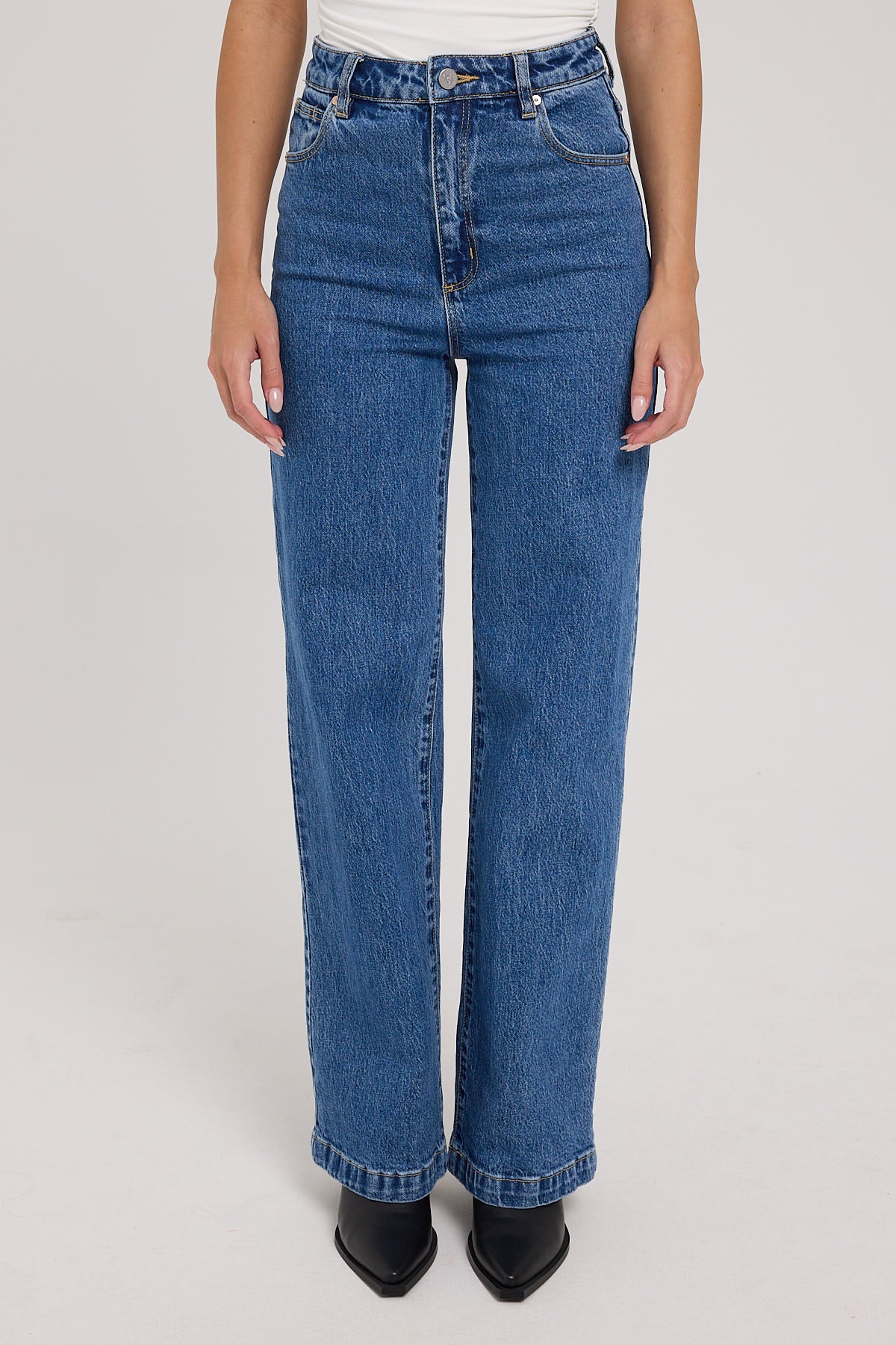 Abrand A 94 High Waisted Wide Jean Chantell Organic Blue - Image 7