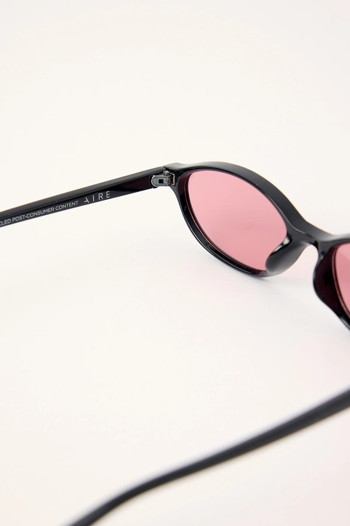 Aire Earthshine Black/Burgundy Mono - Image 4