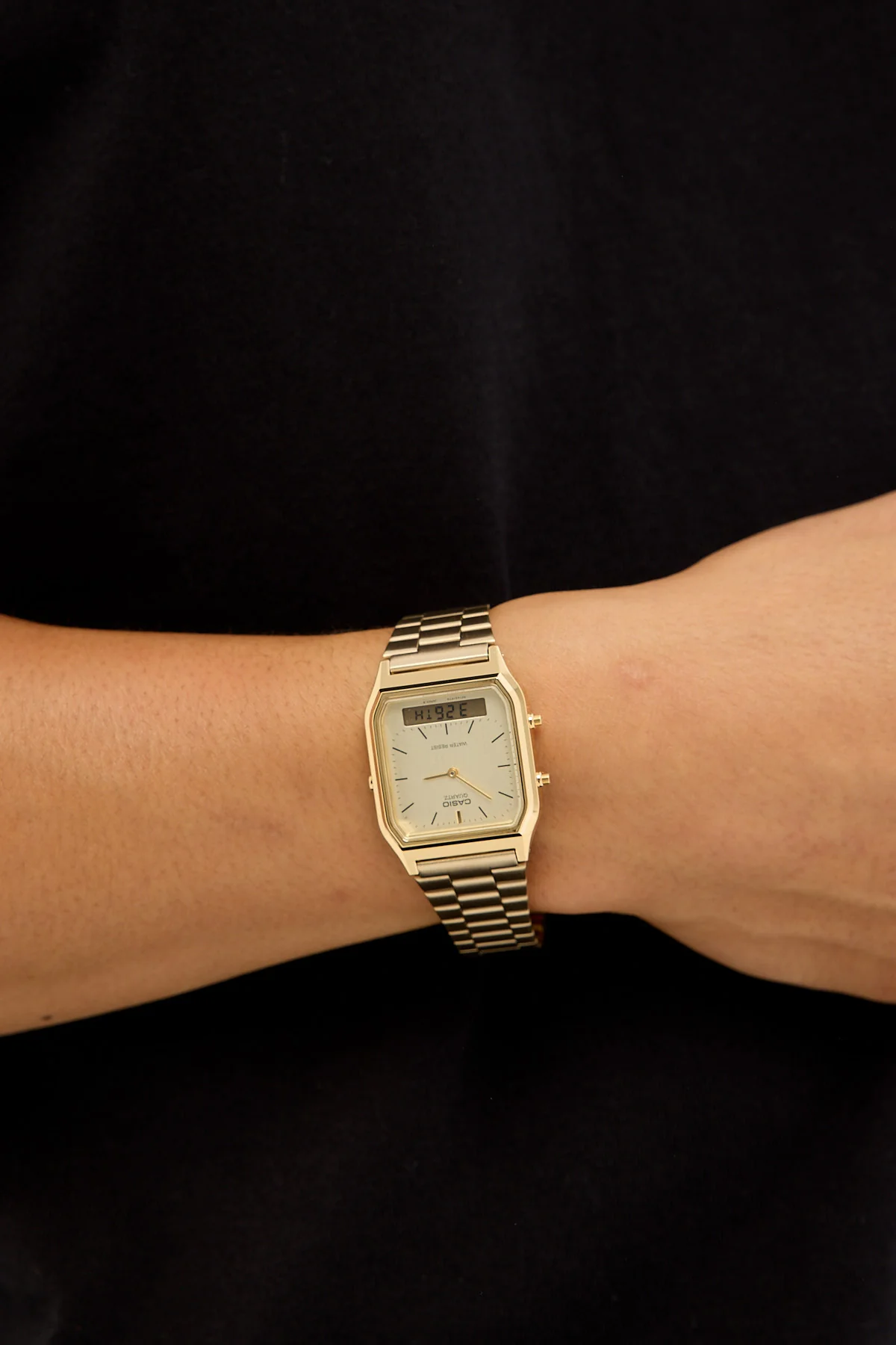 Casio AQ230GA-9DS Duo Watch Gold - Image 4