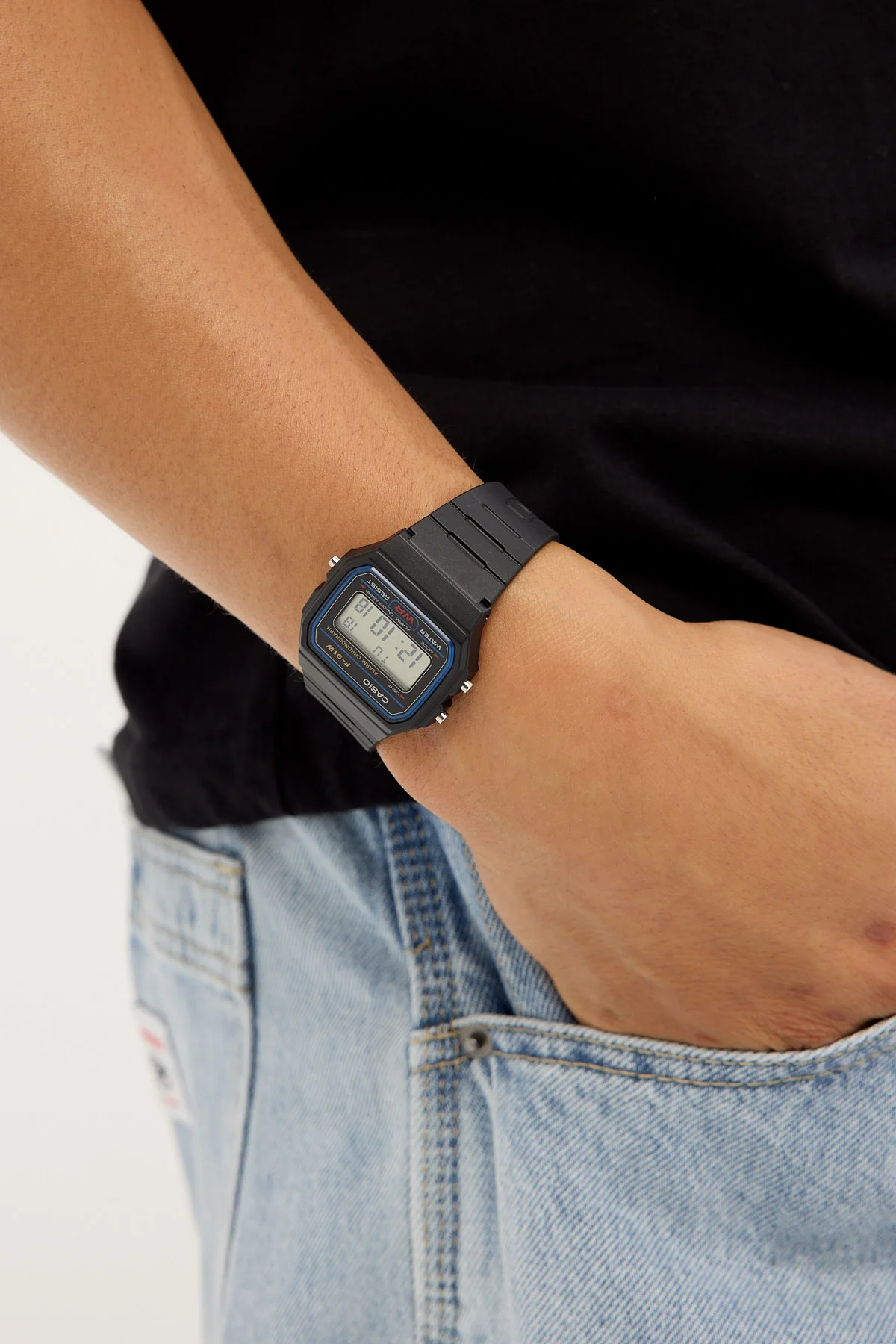 Casio F91W-1 Black - Image 4