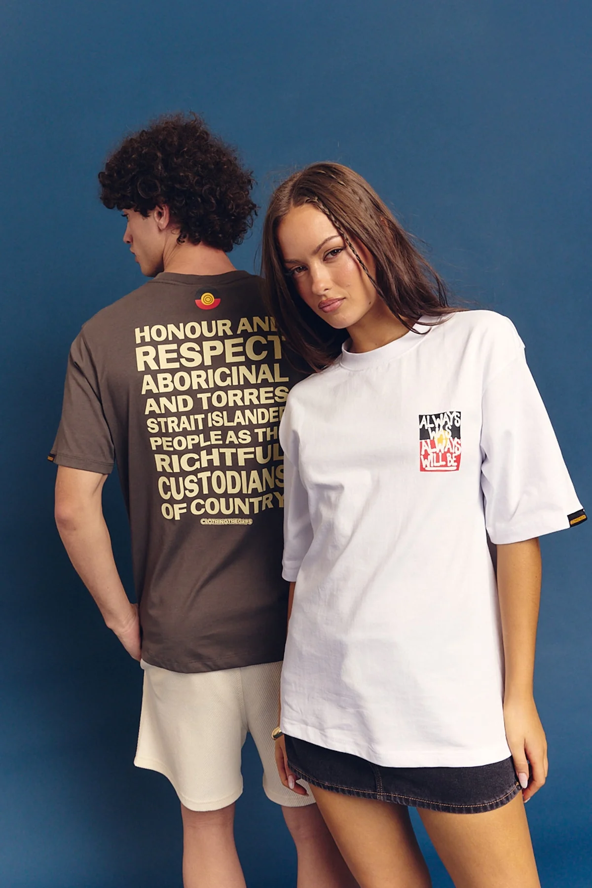 Clothing The Gaps Block Honoour Country Tee Charcoal - Image 13