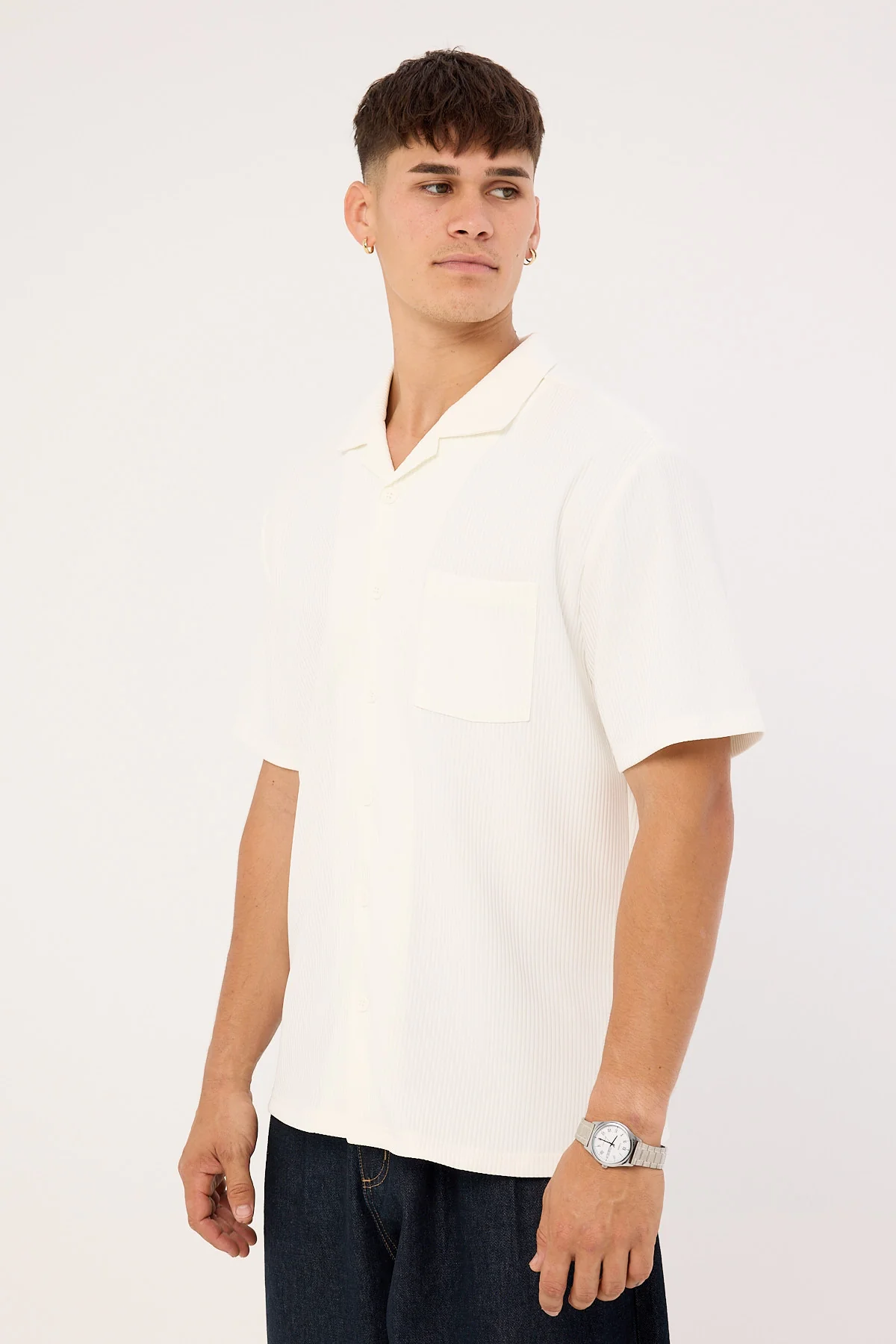 Common Need Austin Pleated Resort Shirt White - Image 4