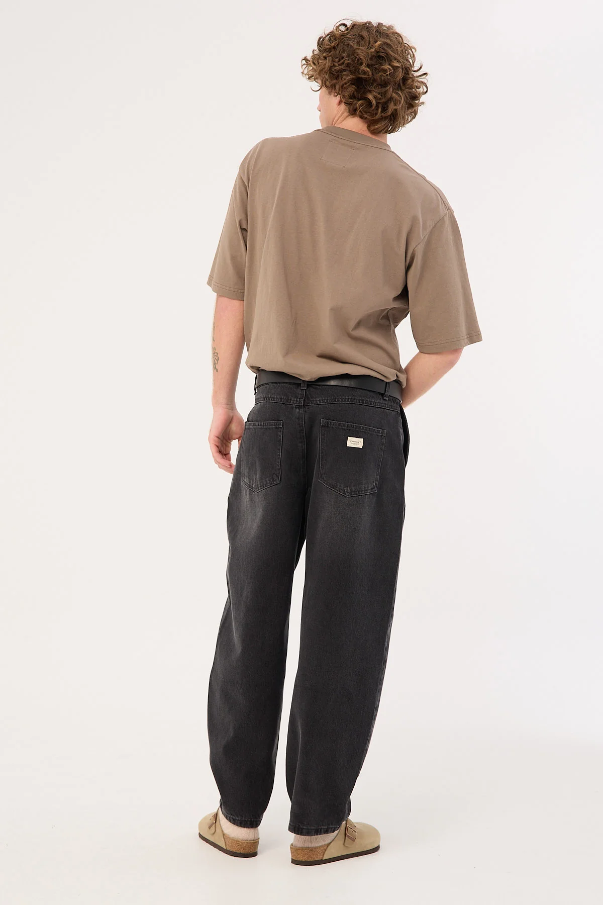 Common Need Blanco Pleated Baggy Jean Tinted Black - Image 5