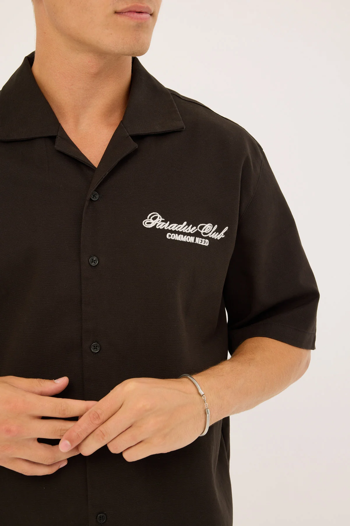 Common Need Divine Boxy Resort Shirt Off Black - Image 7