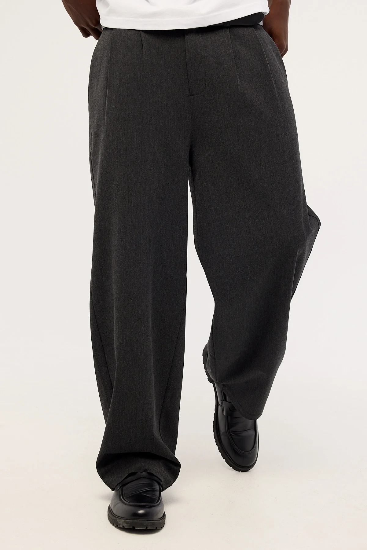 Common Need Jaxon Baggy Tailored Trouser Dark Grey - Image 2
