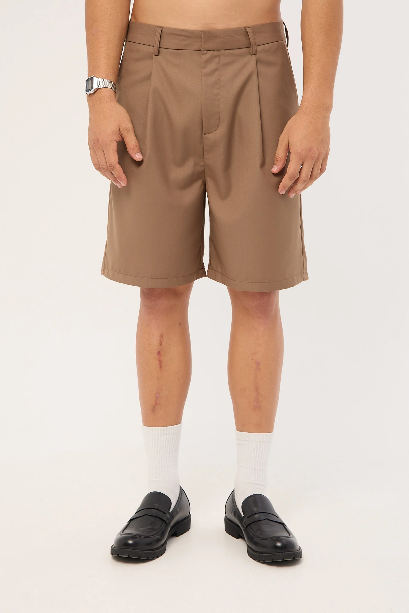 Common Need Lenny Tailored Short Taupe Brown - Image 7