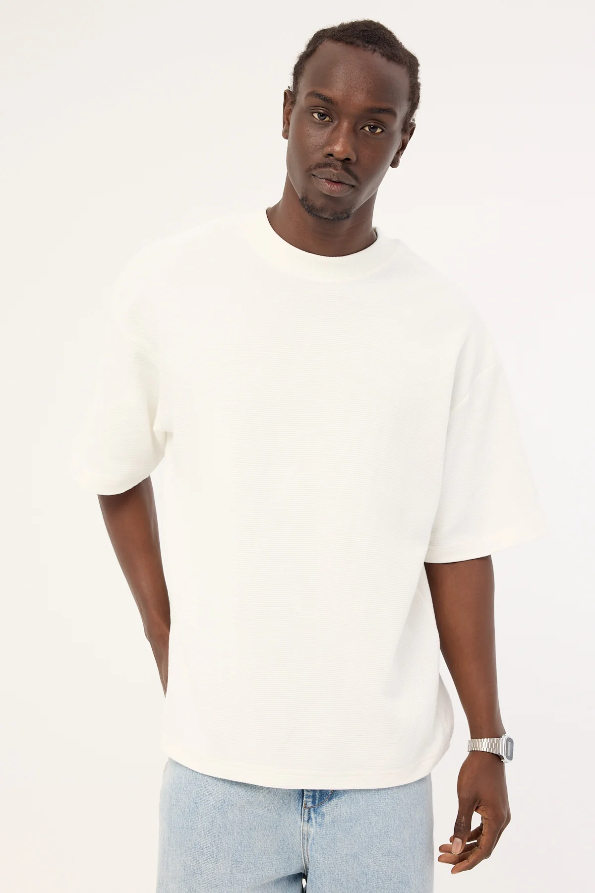 Common Need Luxe Ottoman Easy Tee Off White