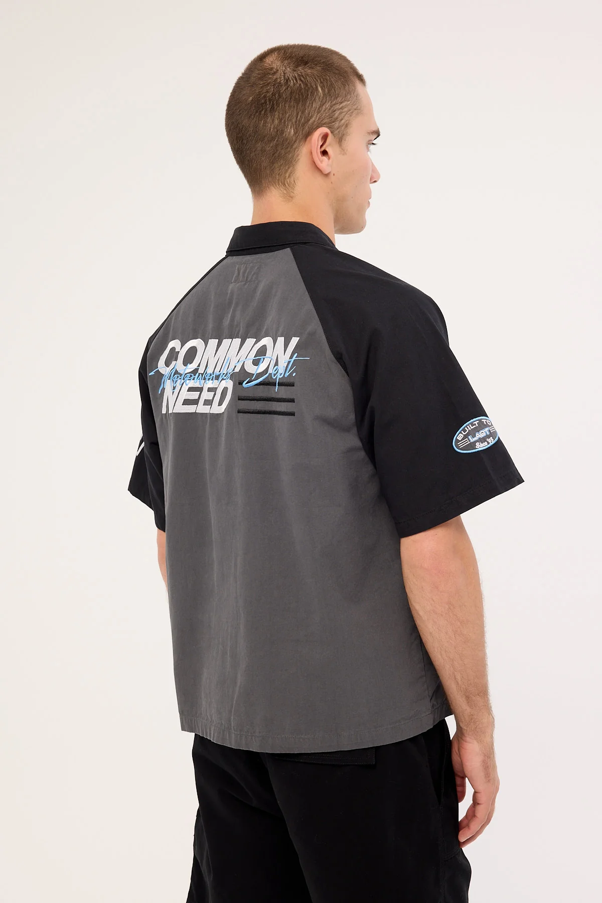 Common Need Ryder Boxy Standard Raglan Shirt Washed Black - Image 2