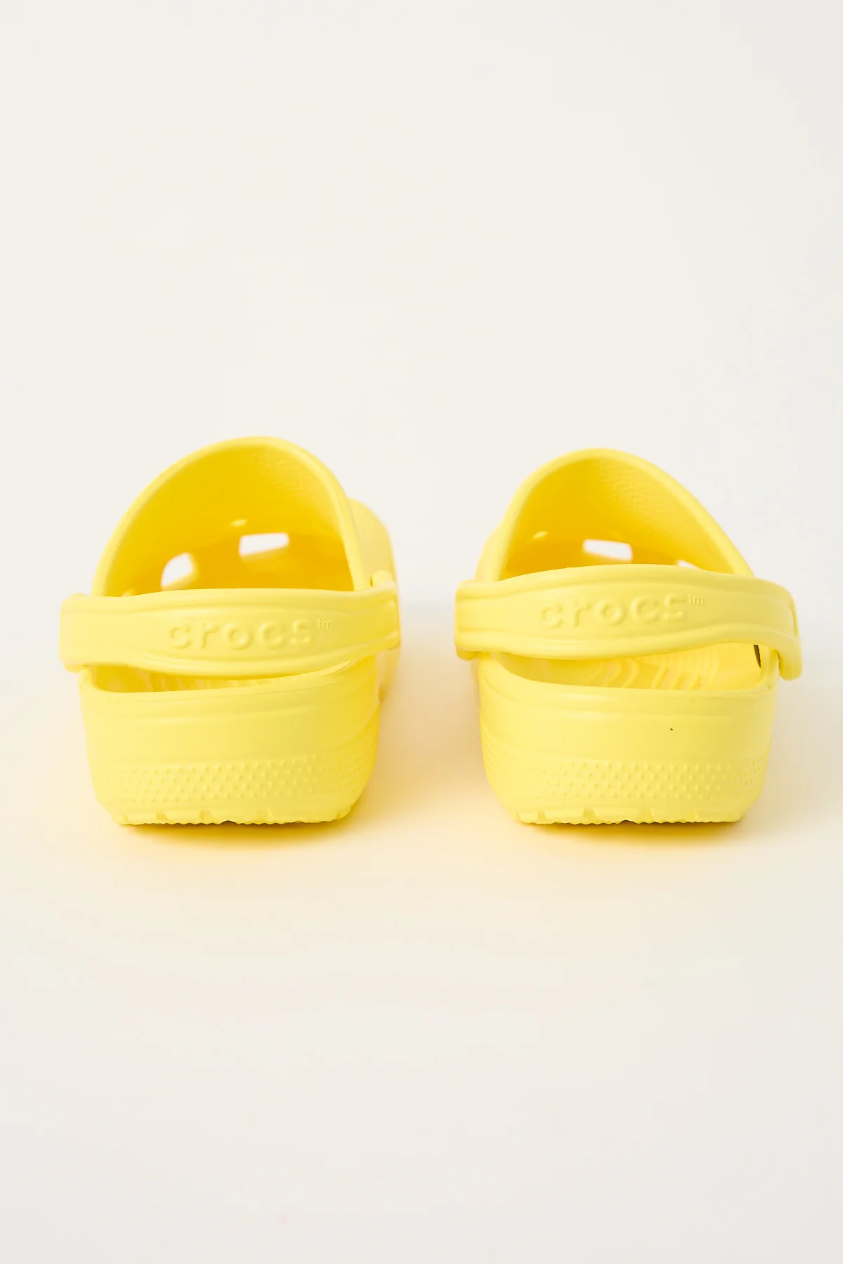 Crocs Classic Clog Cyber Yellow - Image 2