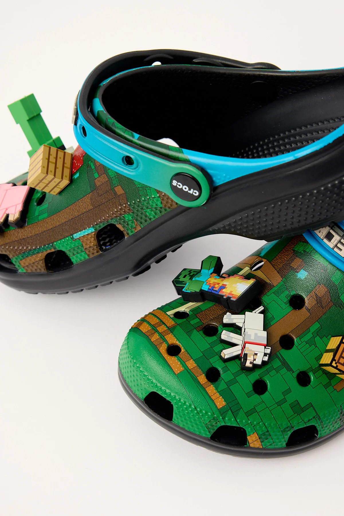 Crocs Classic Clog Minecraft - Image 4