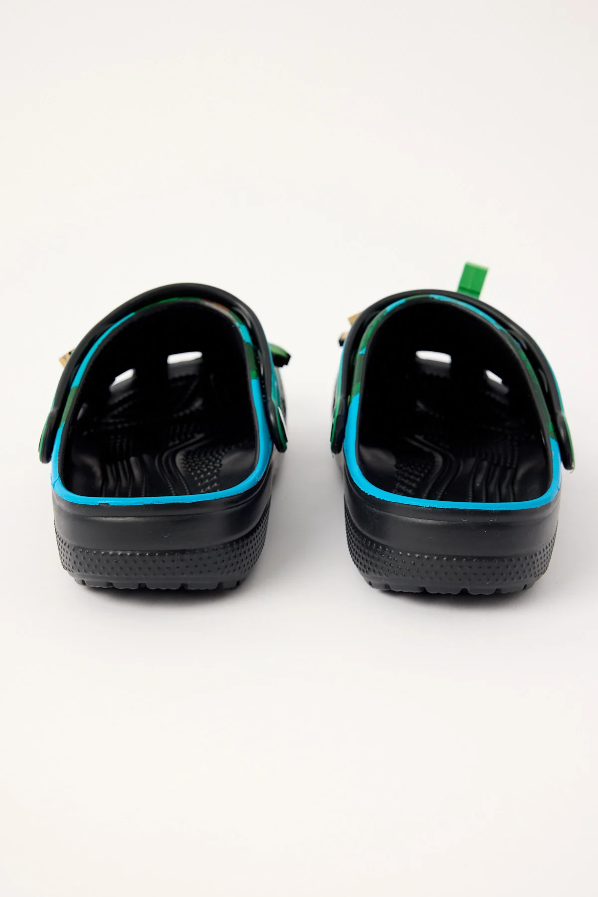 Crocs Classic Clog Minecraft - Image 3