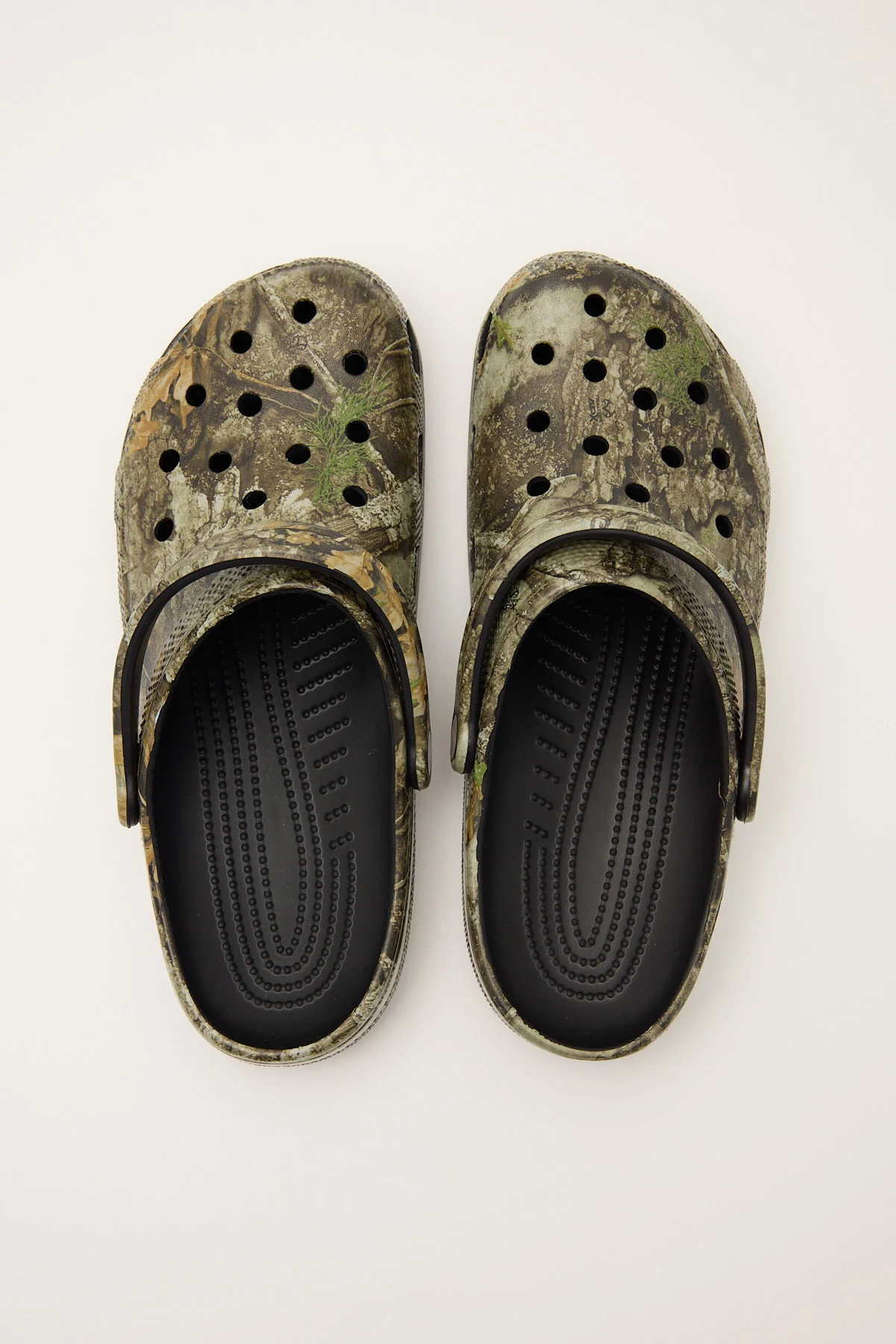 Crocs Realtree APX Classic Clog Multi - Image 2