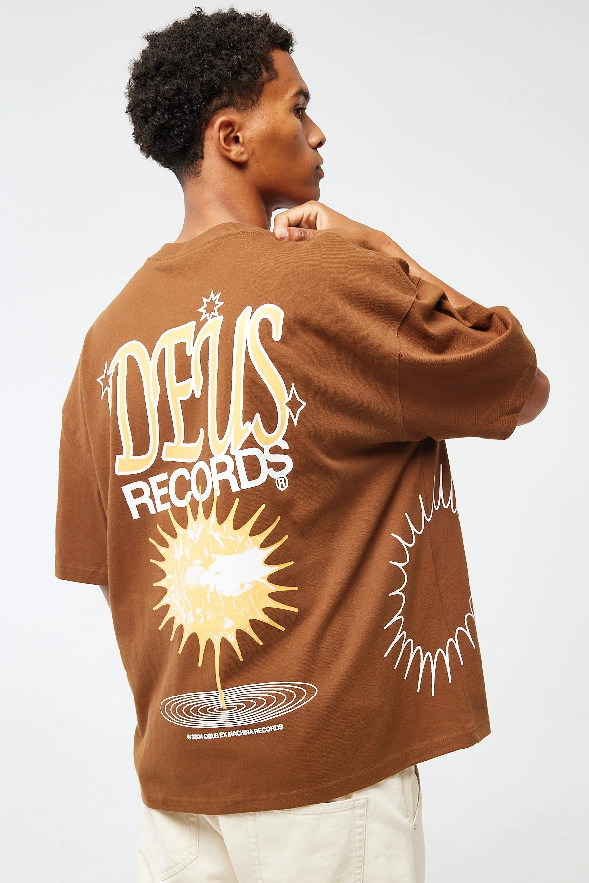 Deus Ex Machina Shimmer Tee Toffee Brown - Image 6