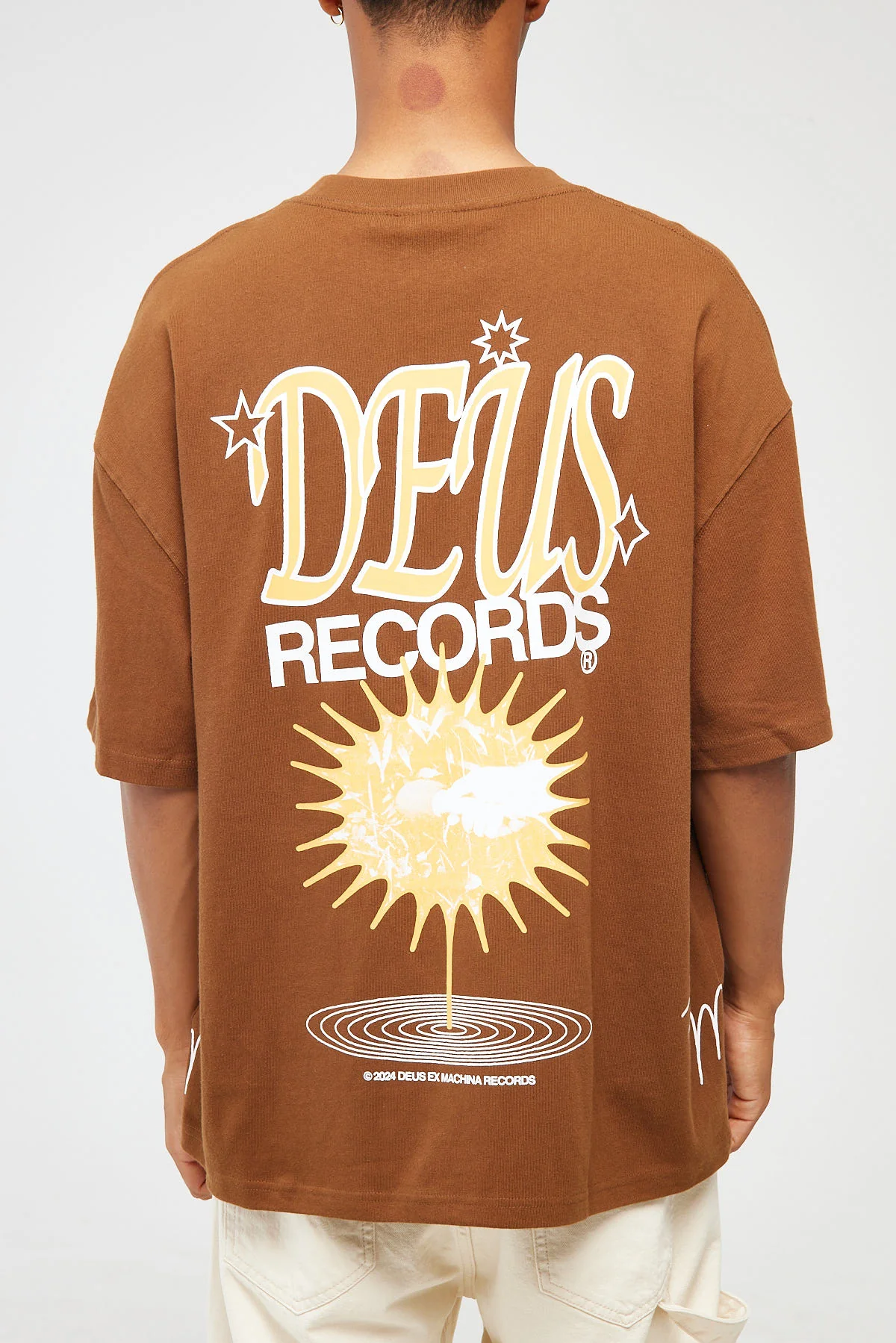 Deus Ex Machina Shimmer Tee Toffee Brown - Image 7