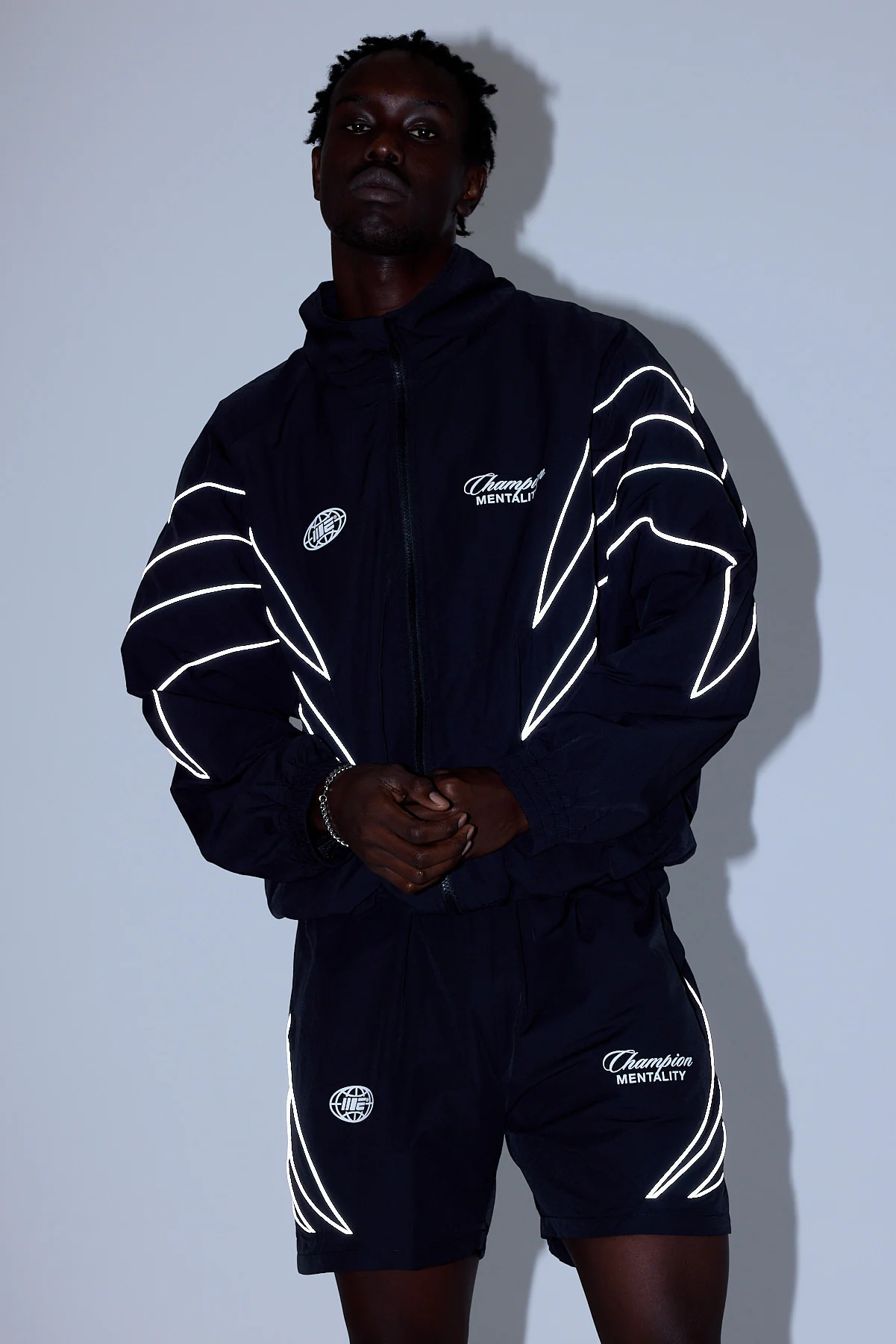 Engage Reflective Global Short Black - Image 9
