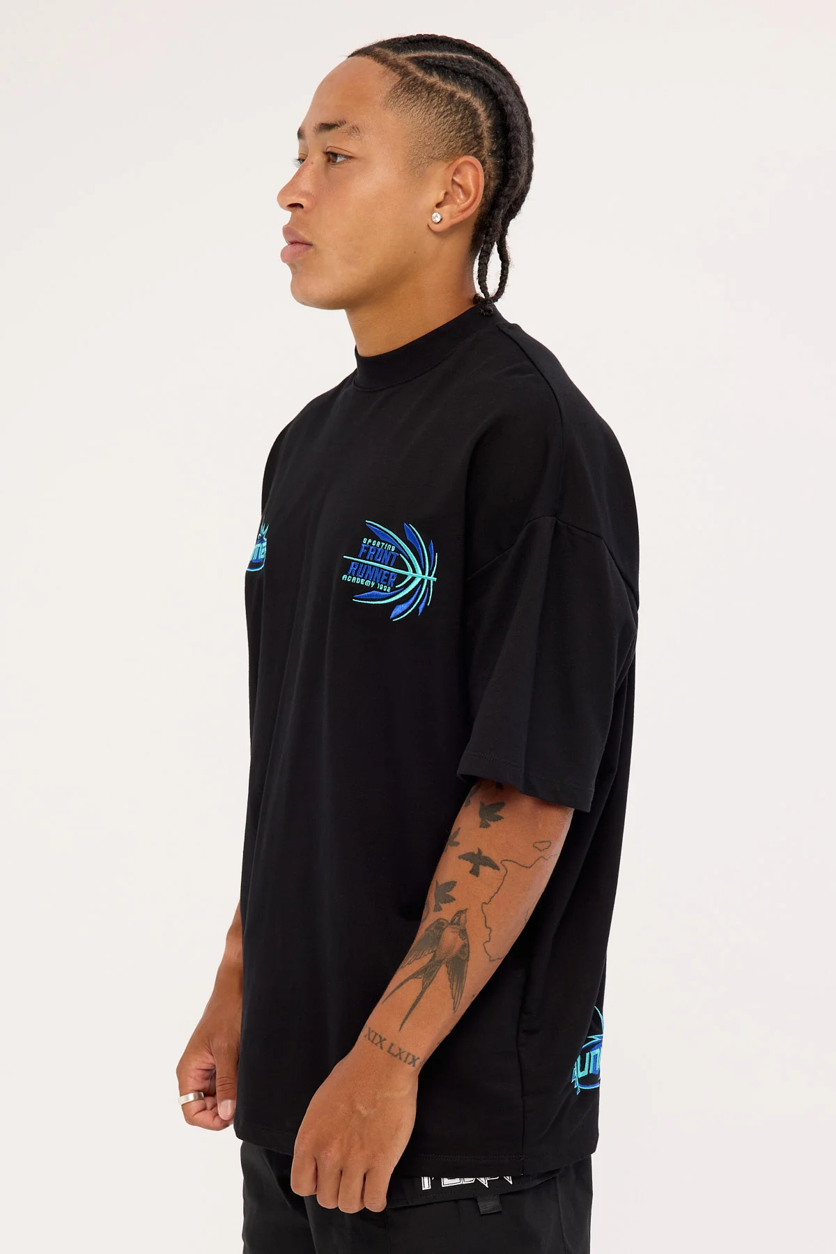 Front Runner Academy Tee Black Aqua - Image 5