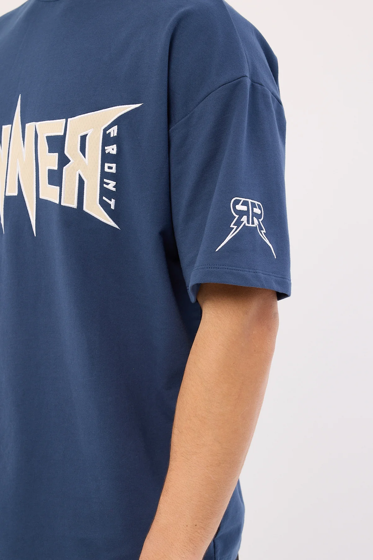 Front Runner Bolt Tee Midnight - Image 8