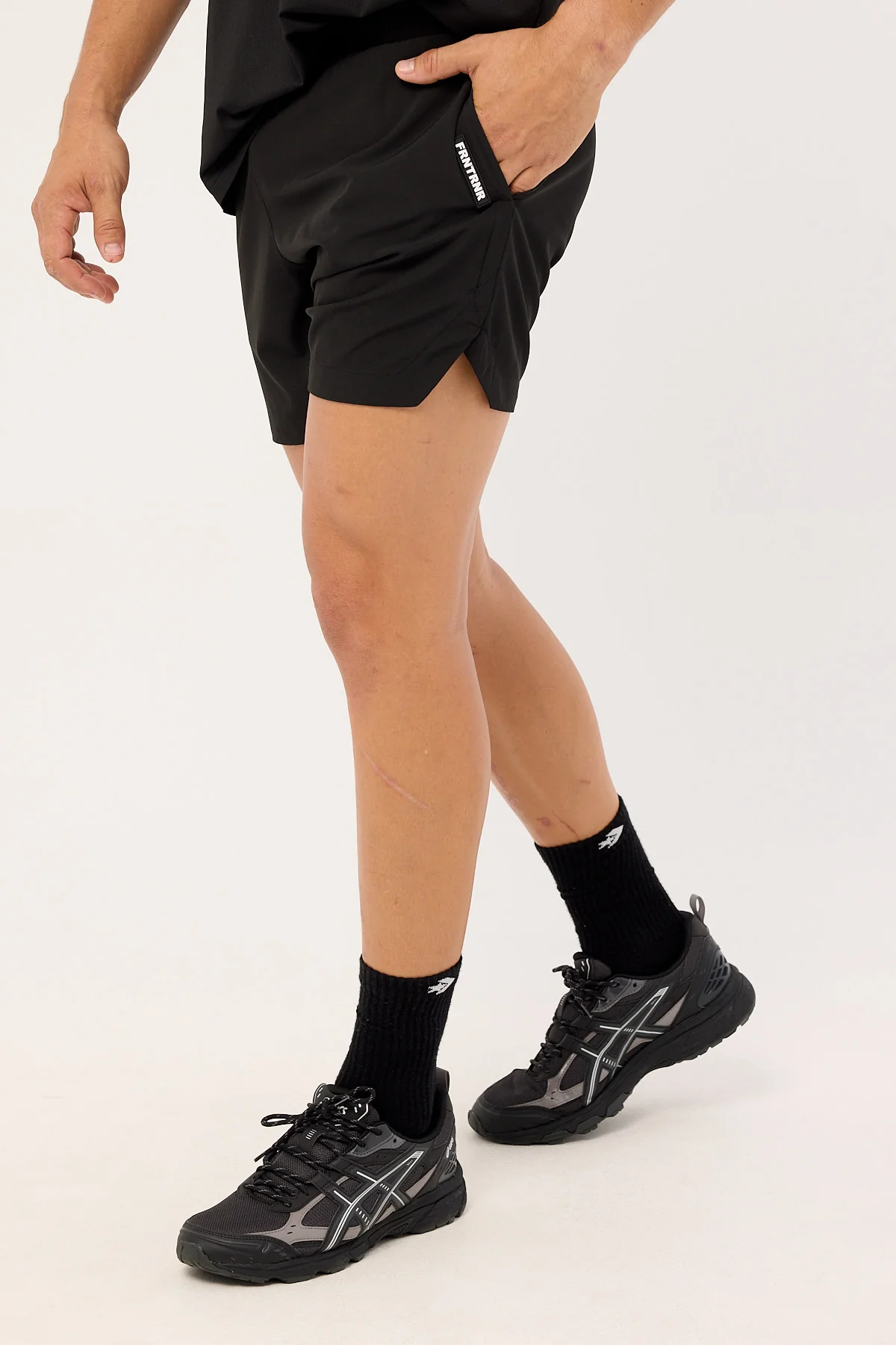 Front Runner Fracture Short Black - Image 6