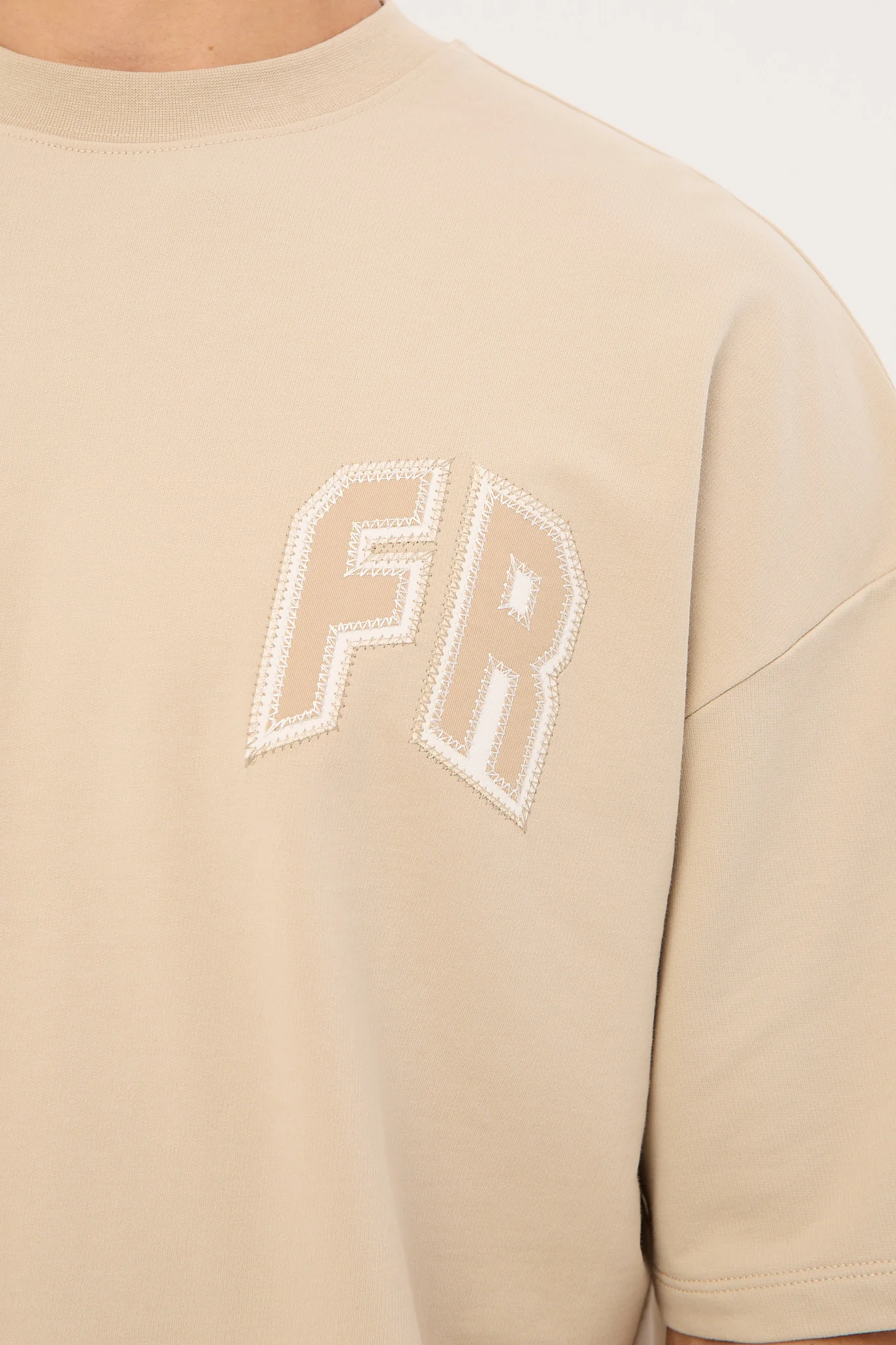 Front Runner Modern Classic Tee Malt - Image 9