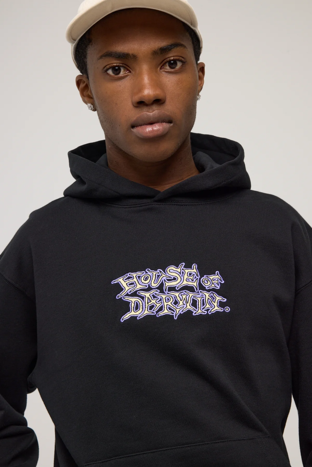 House Of Darwin Staples Black - Image 3