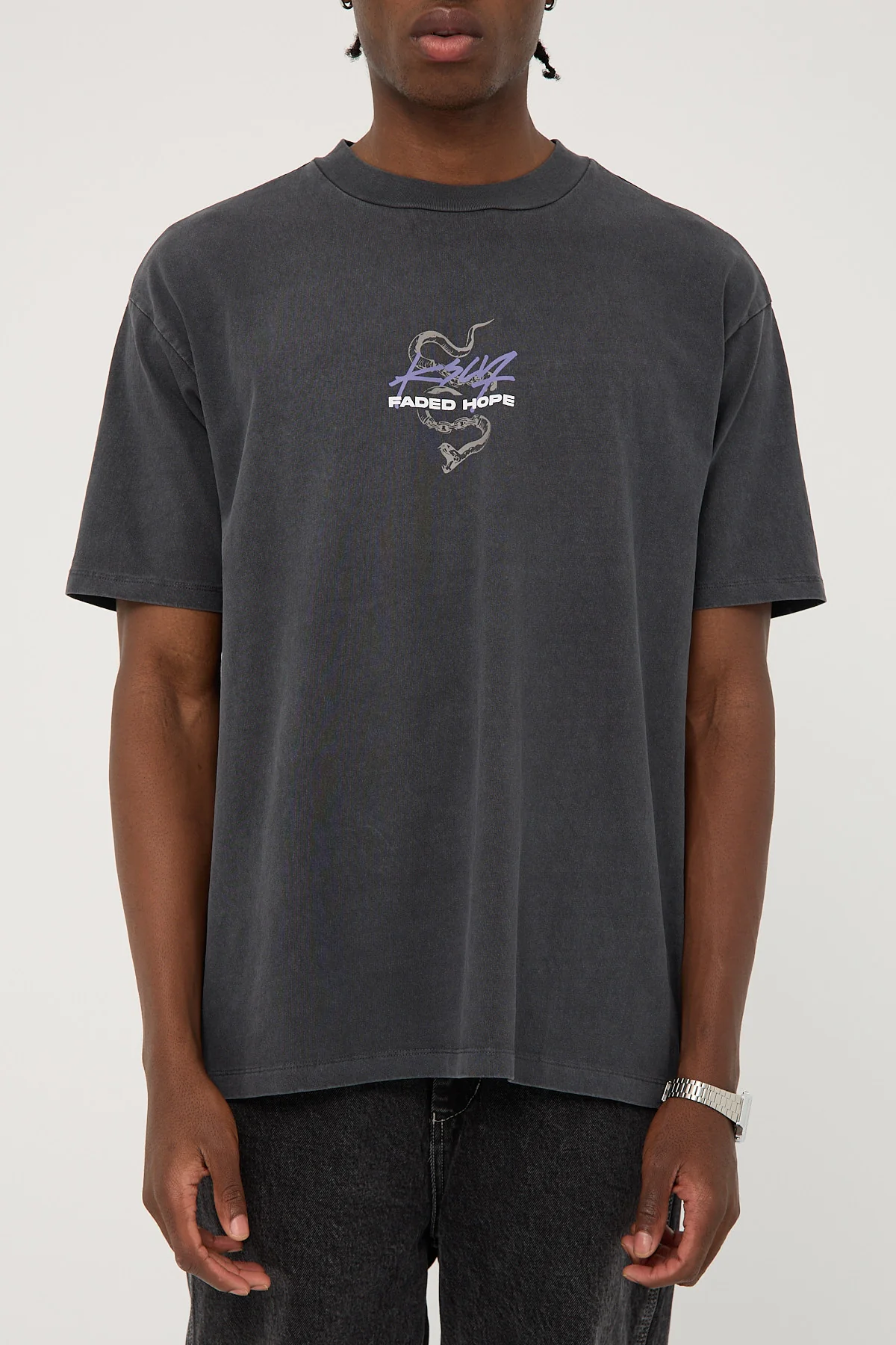 Kiss Chacey Haysford Box Fit Tee Pigment Asphalt - Image 7