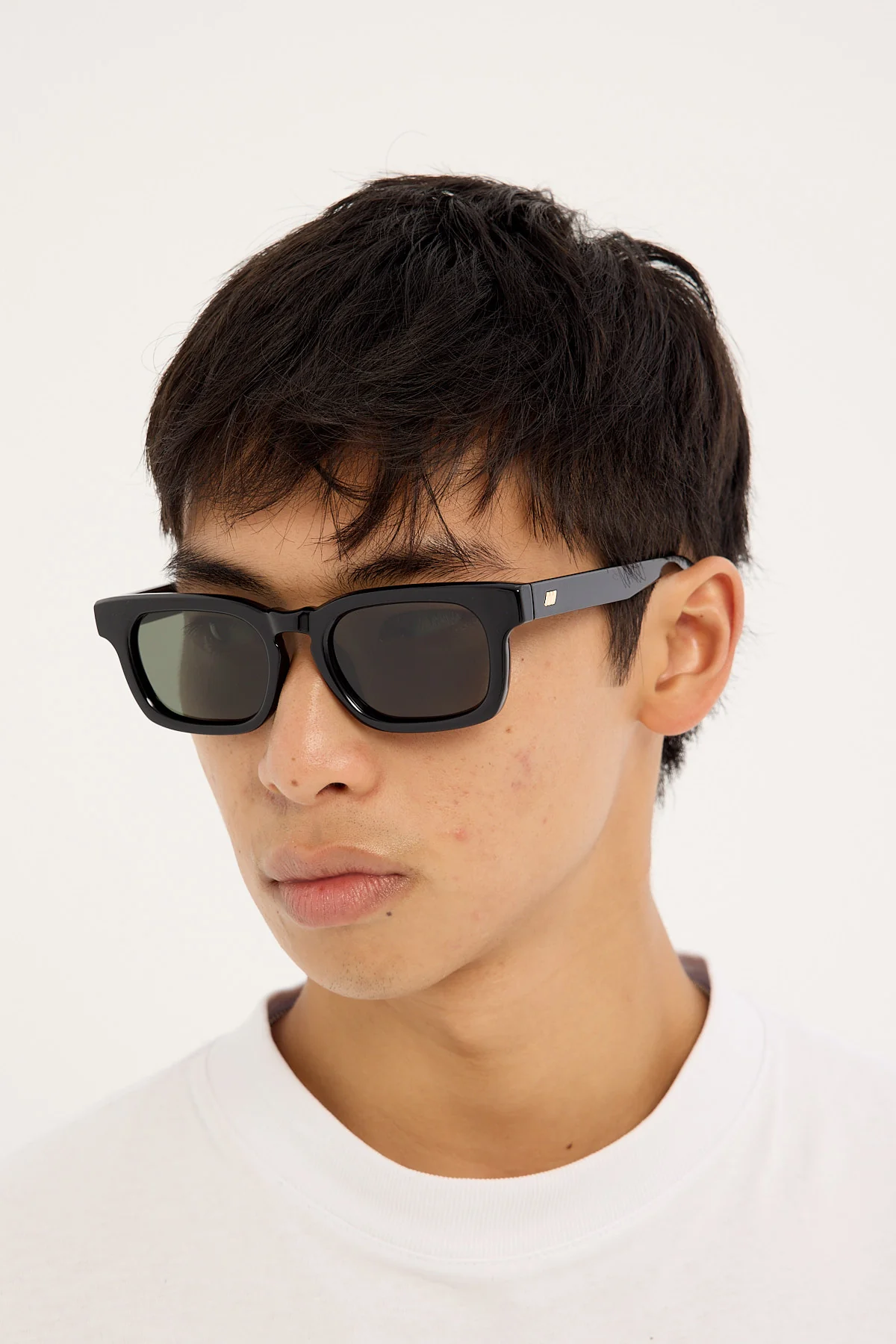 Le Specs Iceberg Black/Khaki Mono Polarised Lens - Image 4