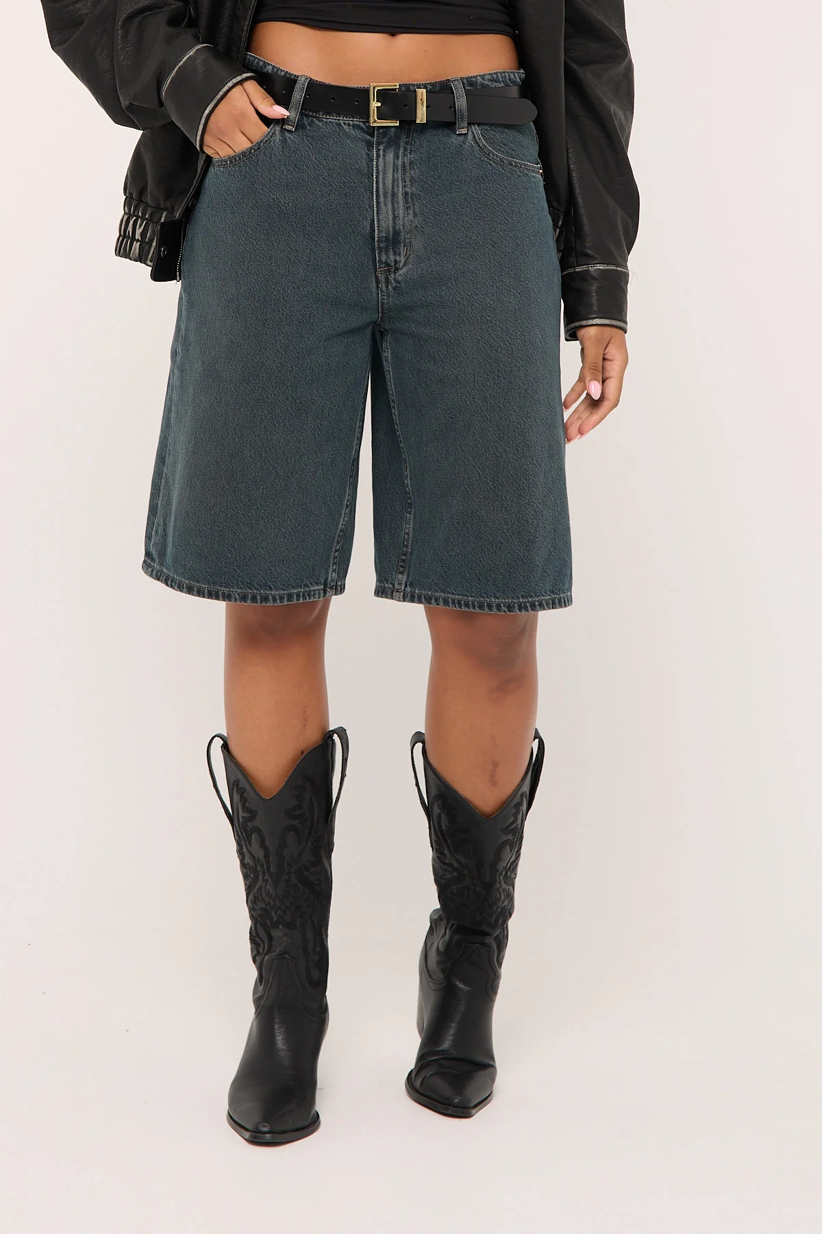Lee Low Slouch Denim Jort Smoked Tea - Image 2