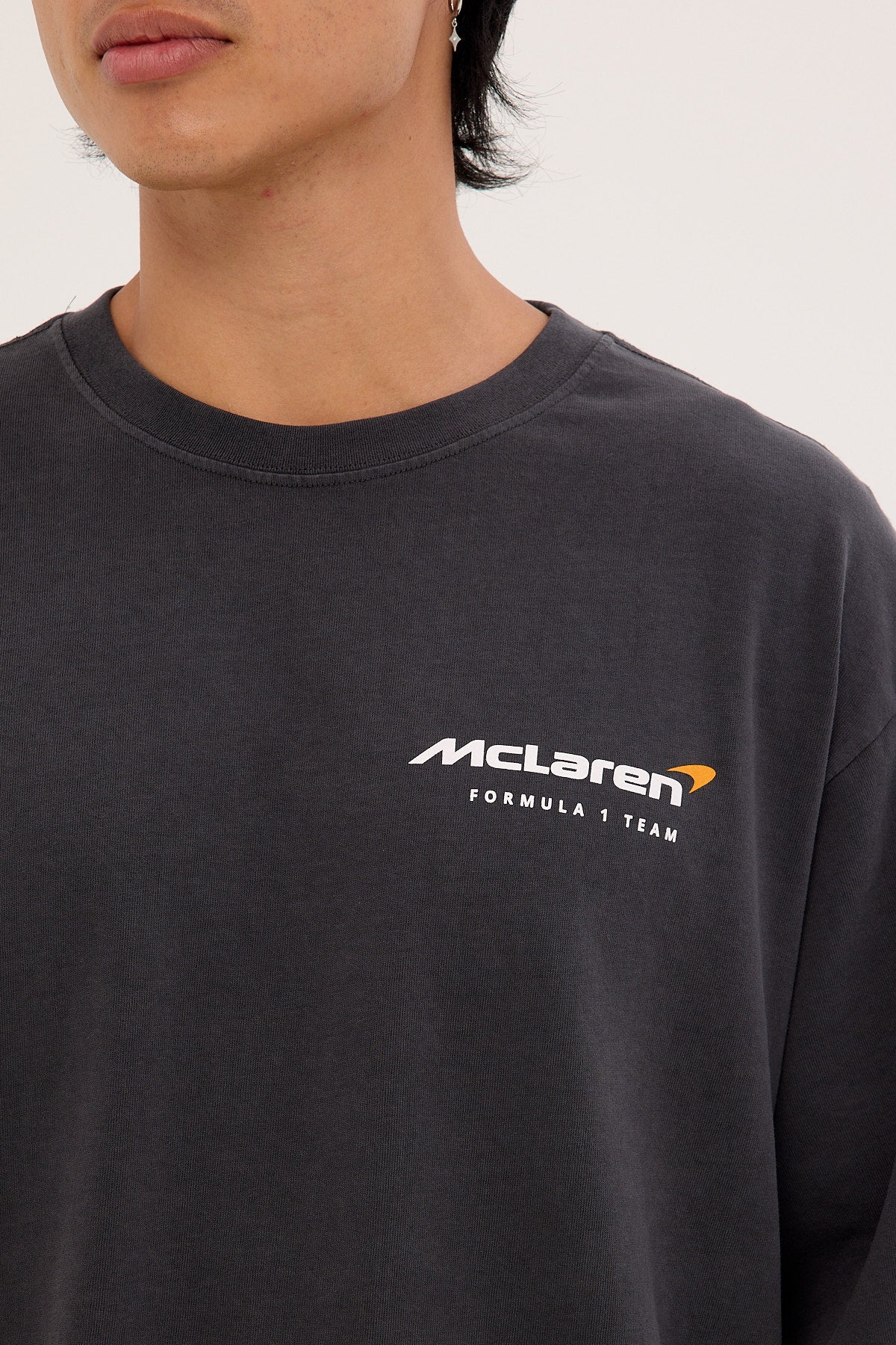 Mitchell & Ness McLaren Apex Boxy Tee Faded Slate Faded Slate - Image 6