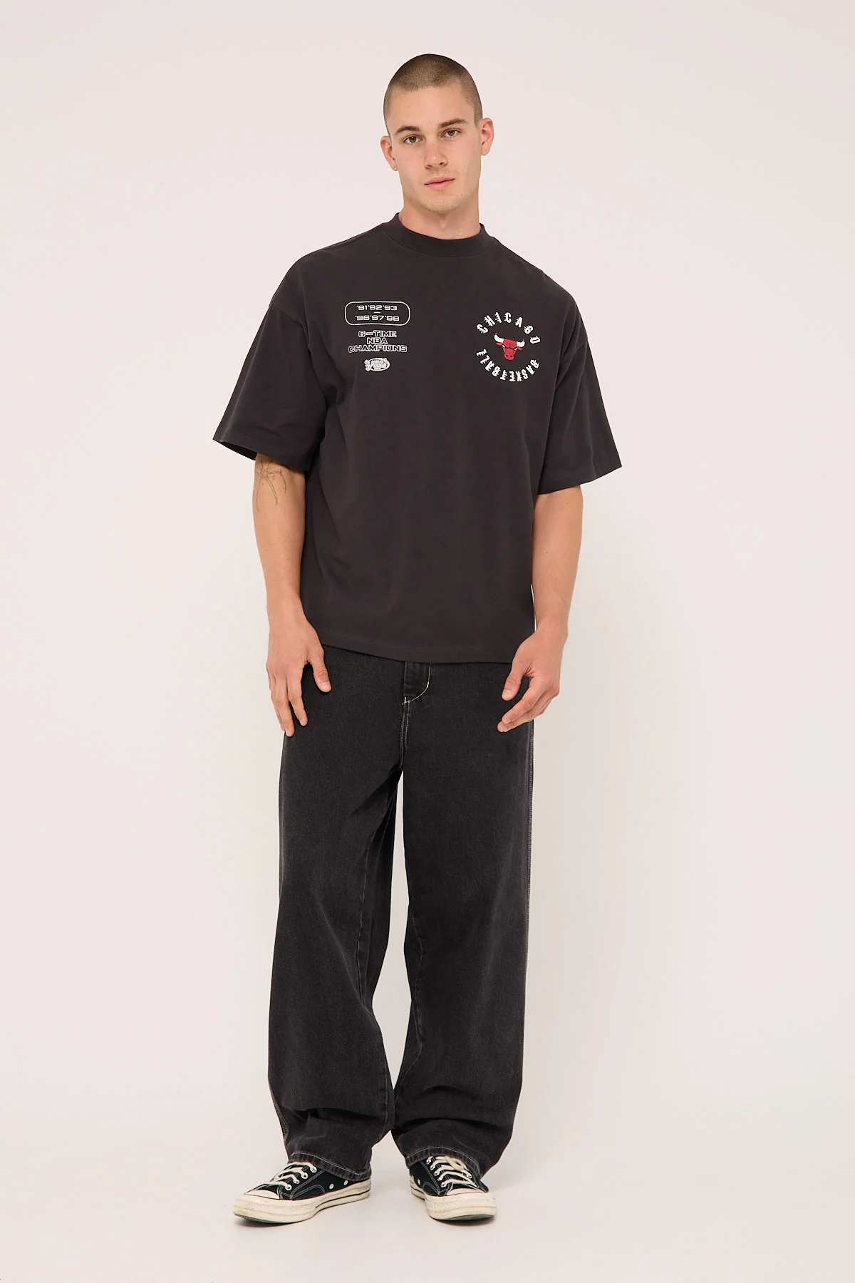 Mitchell & Ness Neo Tee Bull Faded Black - Image 2