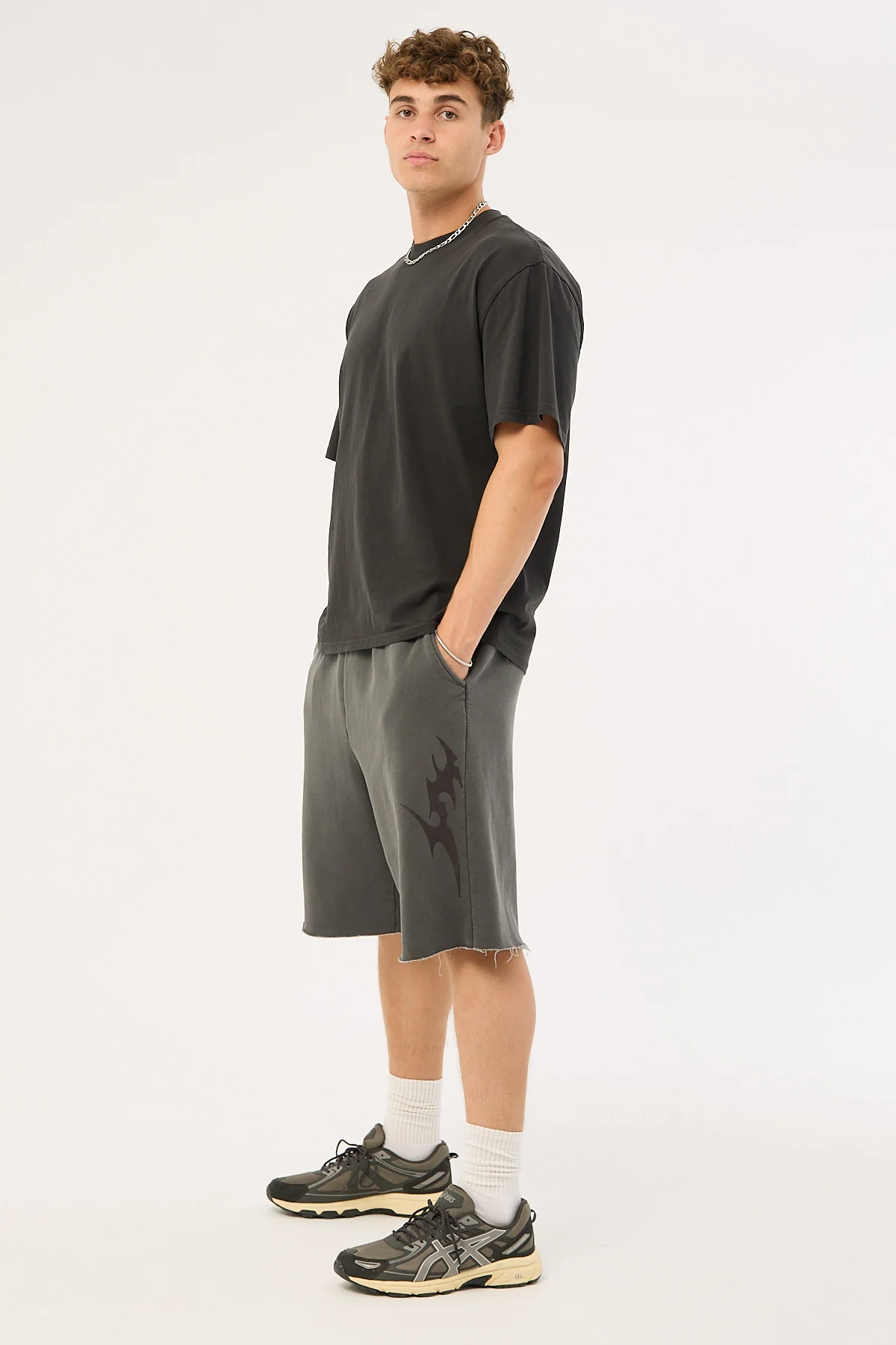 Neovision Blade Baggy Sweat Short Washed Black - Image 3