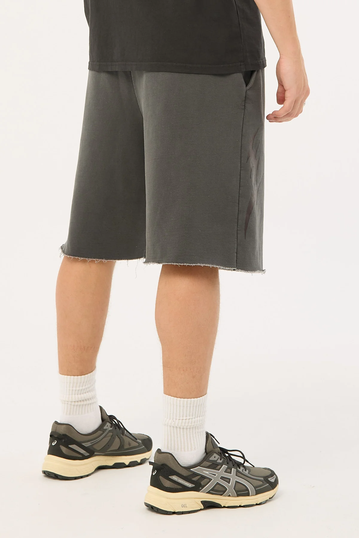 Neovision Blade Baggy Sweat Short Washed Black - Image 9