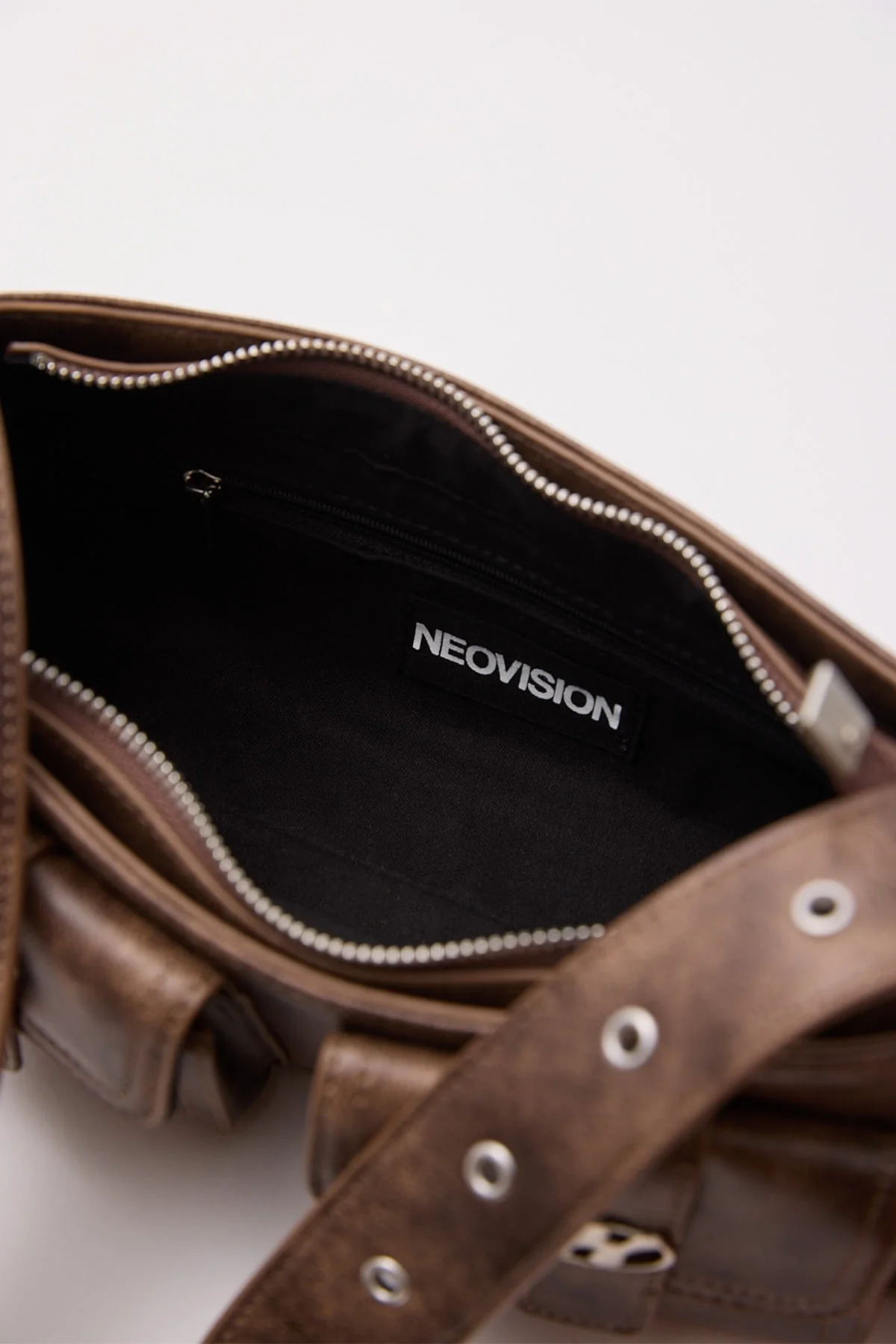Neovision Contessa Multi Pocket Handbag Washed Brown - Image 6