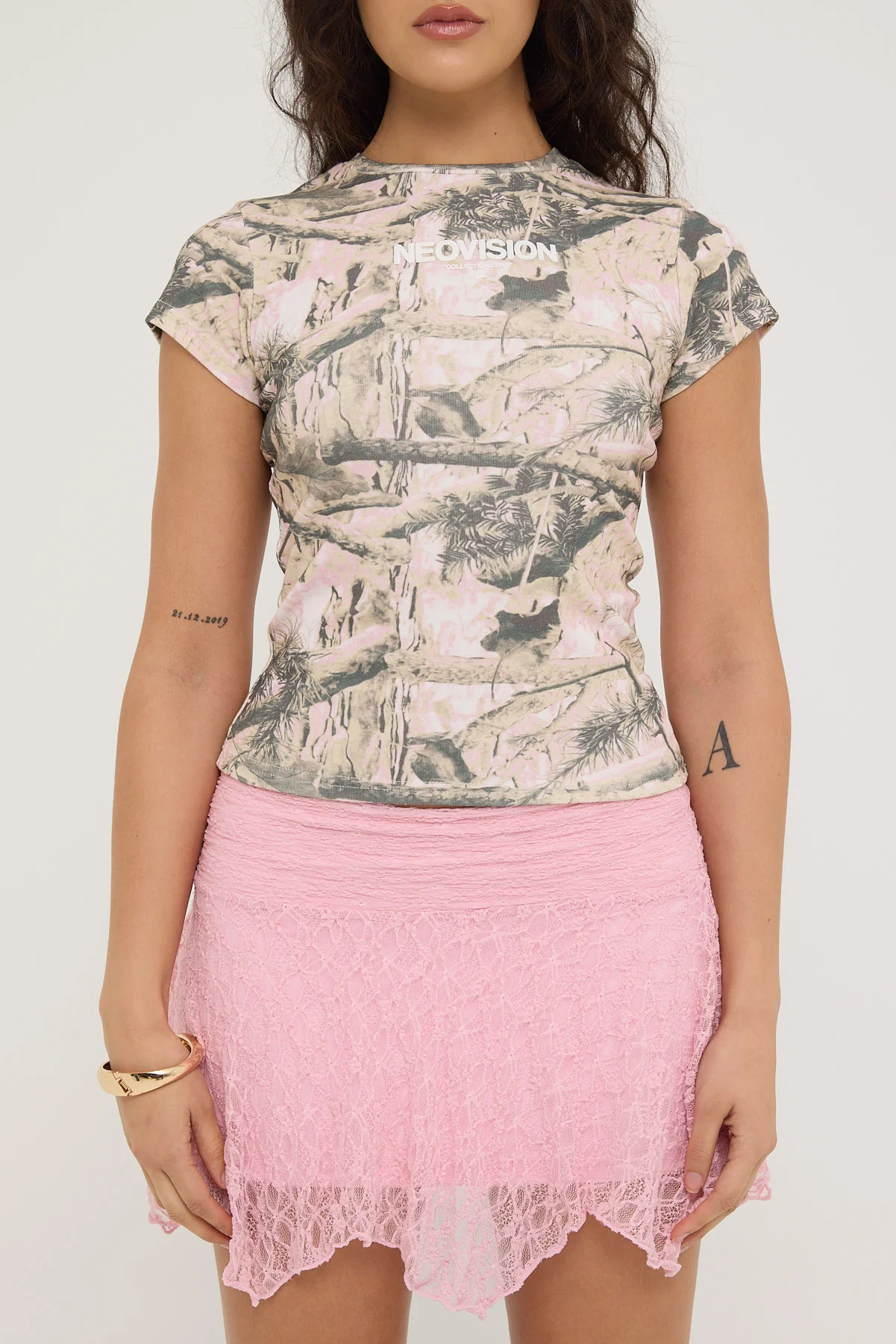 Neovision Exhibit Baby Tee Pink Camo - Image 6