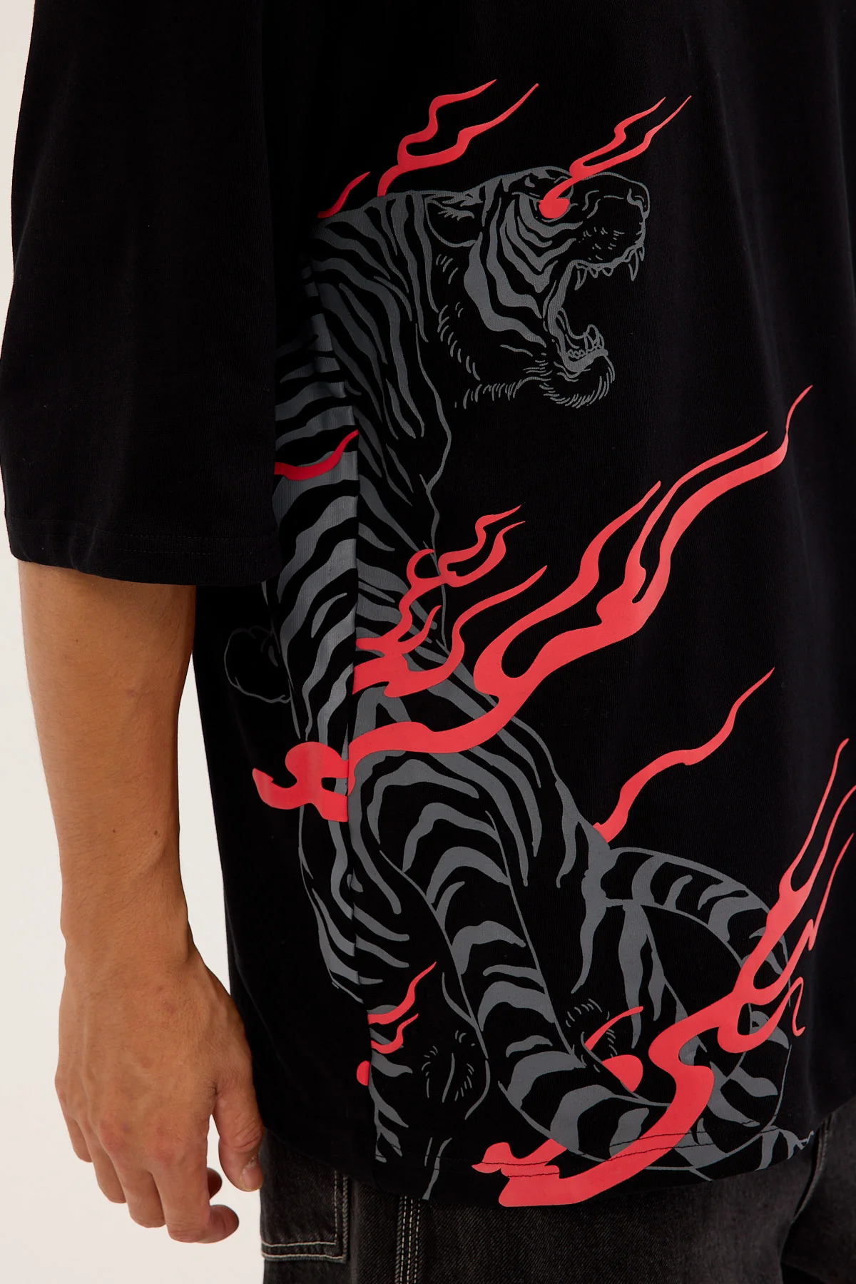 Neovision Hunt Street Super Heavy Tee Black - Image 6