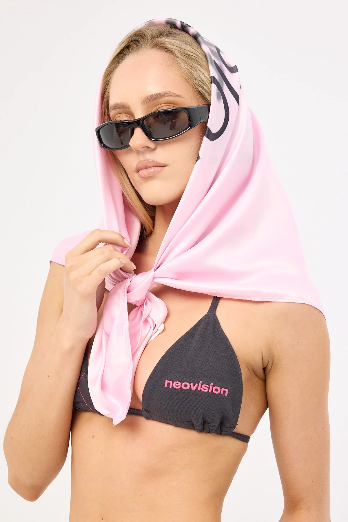 Neovision Misfit Scarf Pink - Image 3