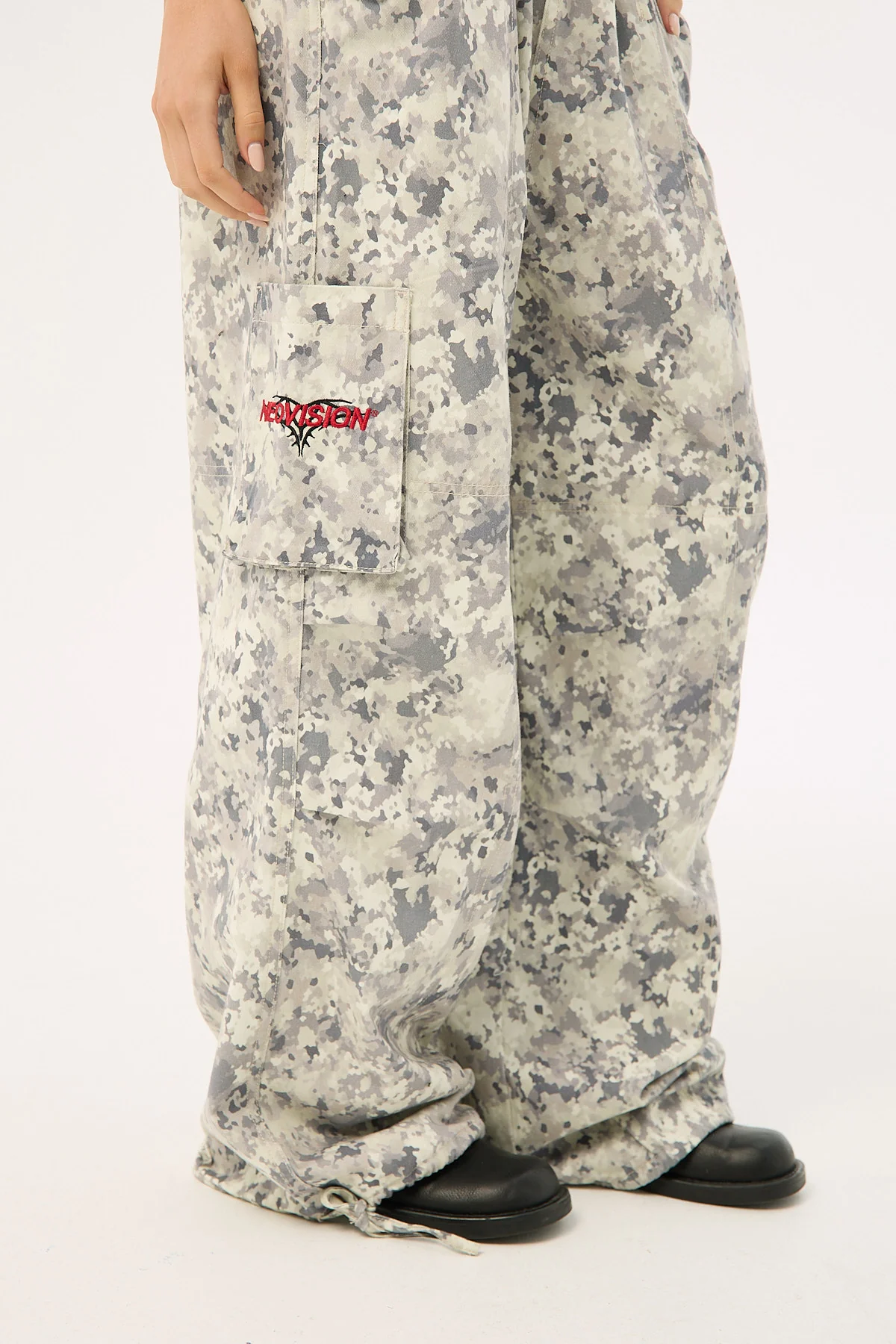 Neovision Pyrite Camo Wide Parachute Pant Camo - Image 15