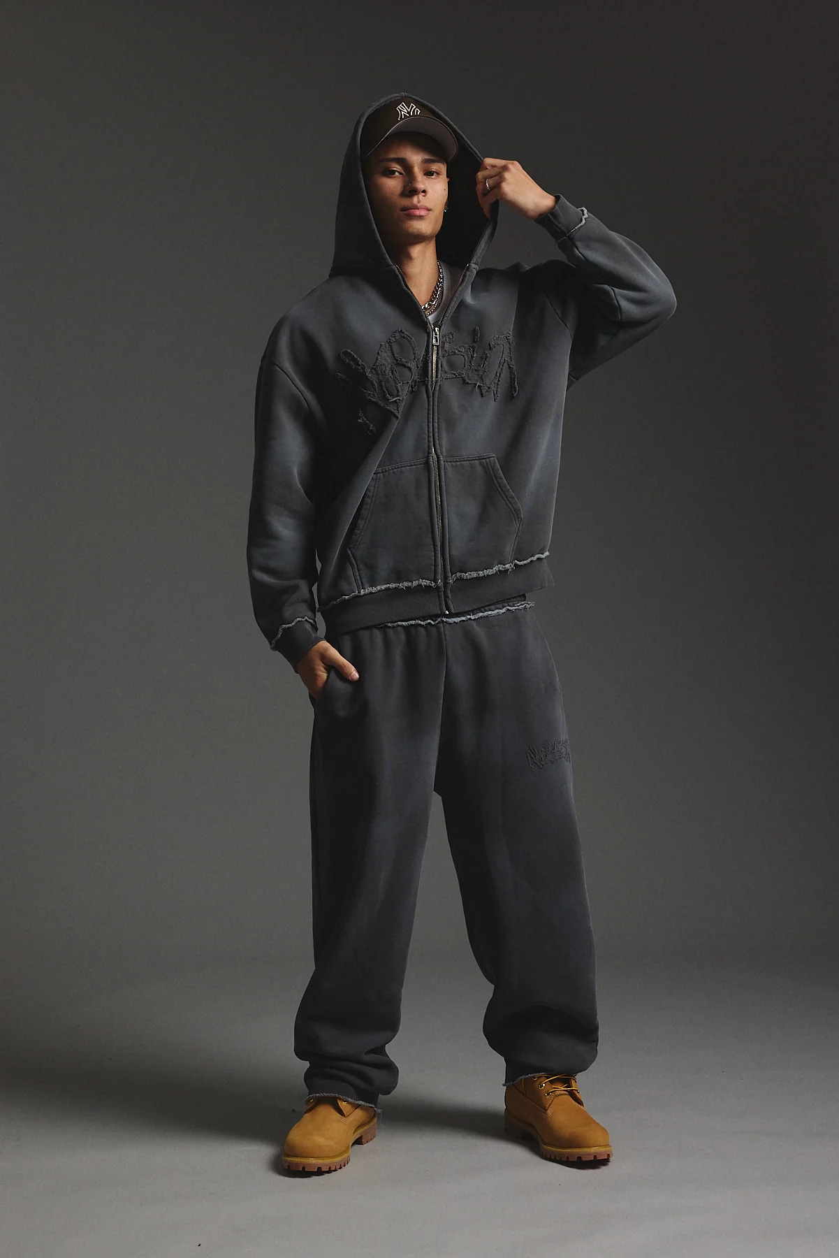 Neovision Radical Distressed Logo Baggy Sweatpant Washed Black - Image 3