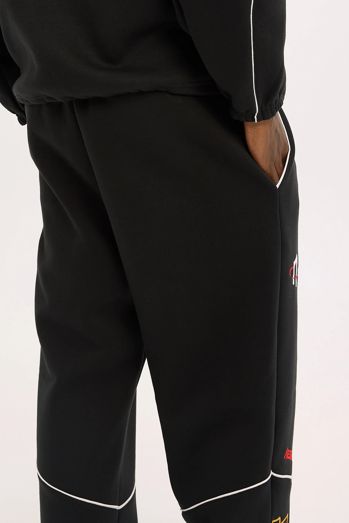 Neovision Throttle Elastic Cuff Sweat Pant Black - Image 9
