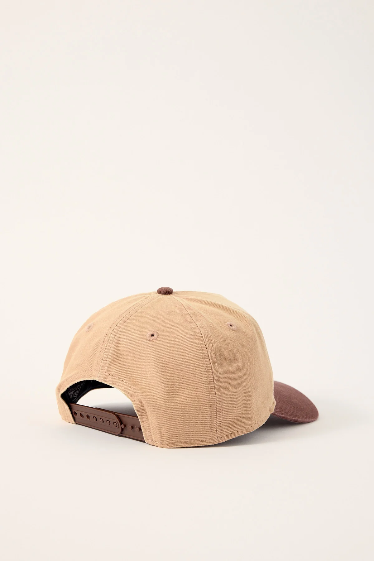 New Era New York Yankees 9Forty A-Frame Chocolate Sauce/Grey - Image 4