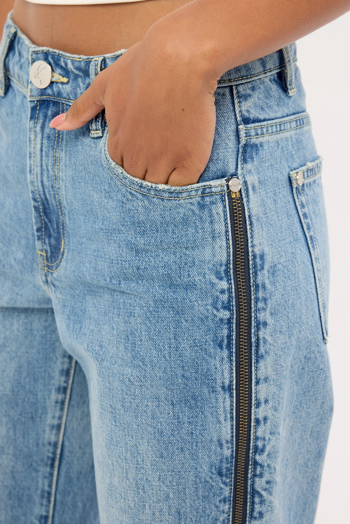 One Teaspoon Low Riders Low Waist Wide Leg Zipped Denim Jeans Pretty Blue - Image 4
