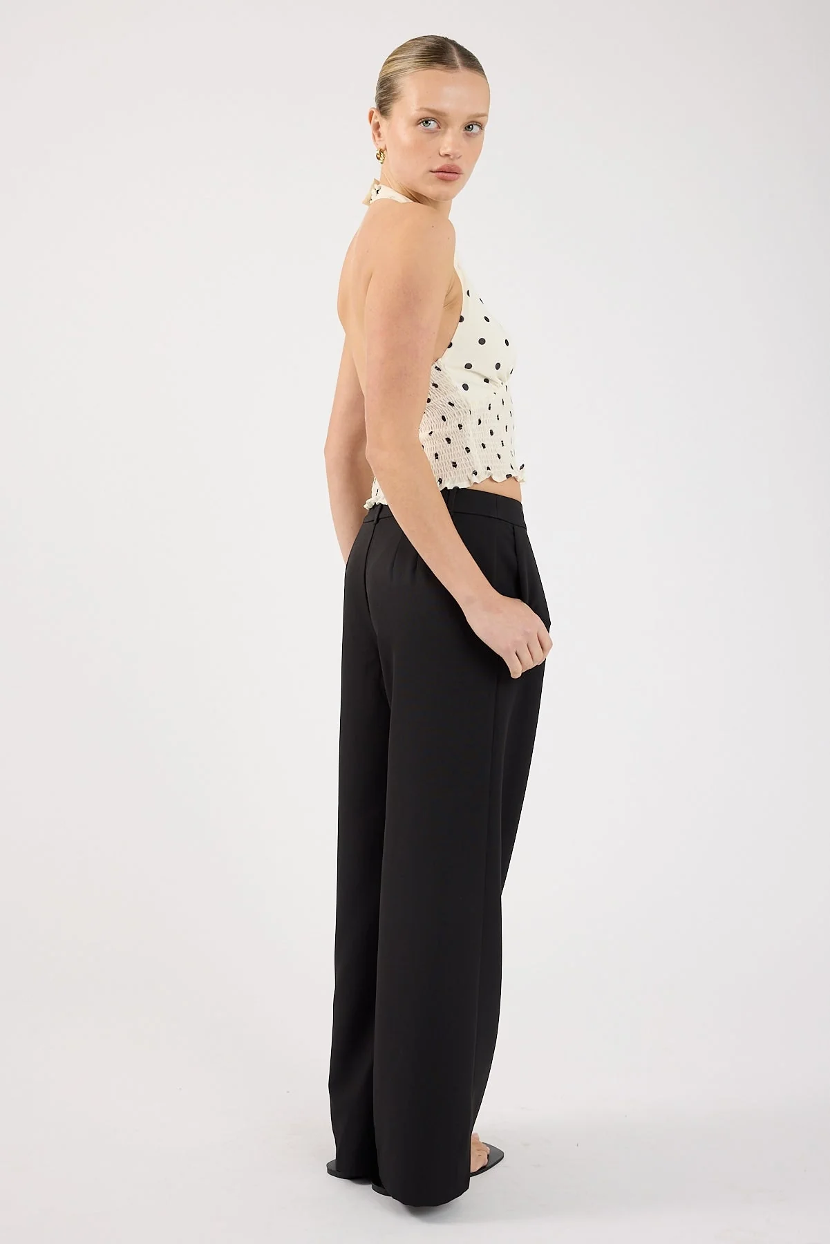 Perfect Stranger Lupa Mid Rise Pleated Pant Black - Image 4