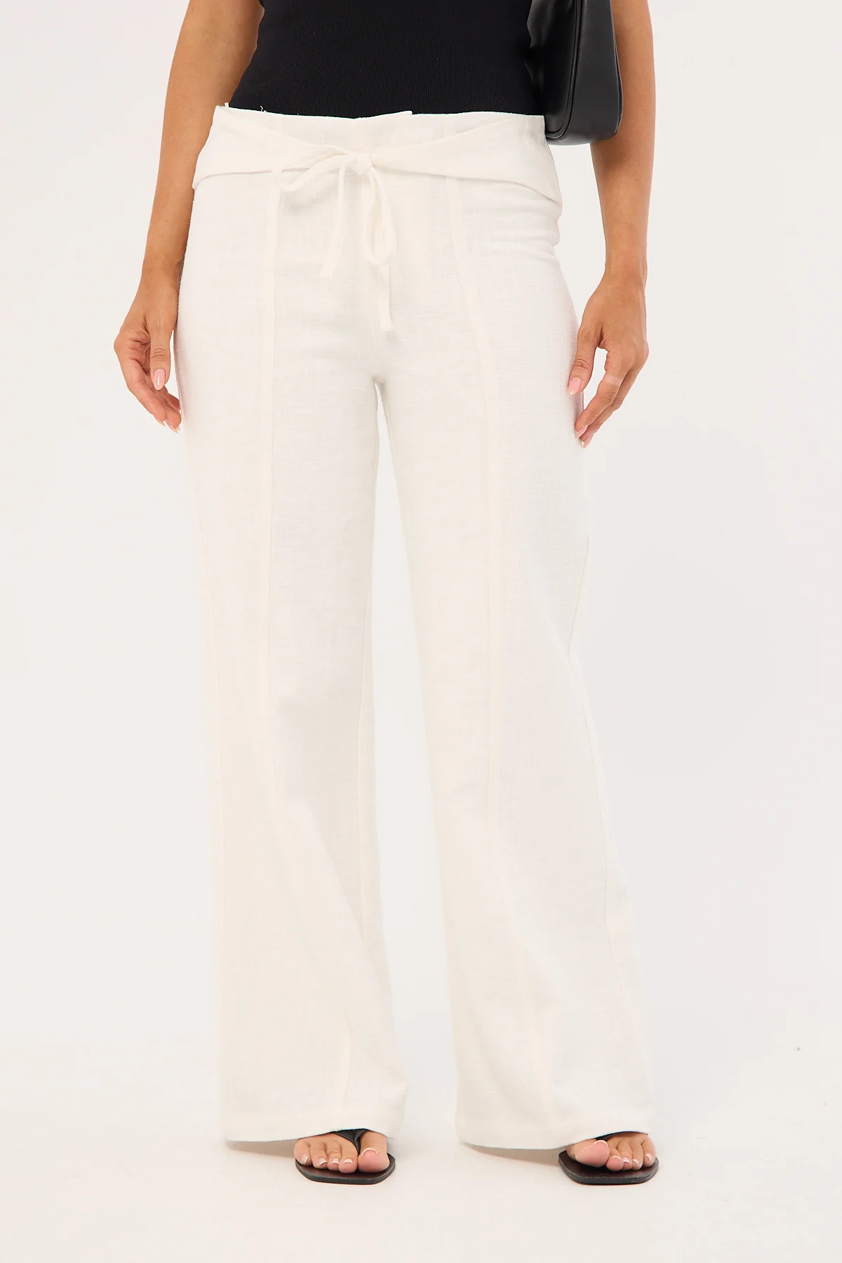 Perfect Stranger Maui Tie Front Low Rise Linen Pant White - Image 2