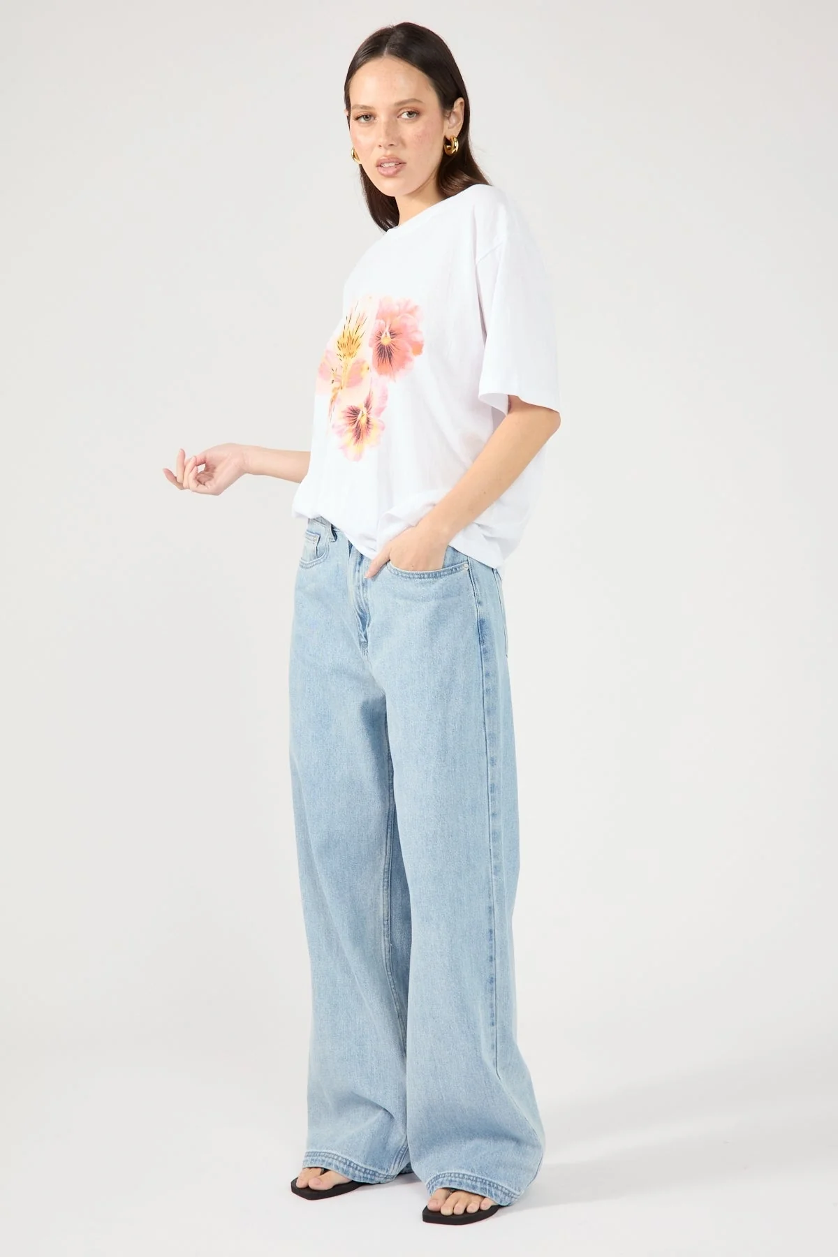 Perfect Stranger Mid Rise 90's Slouch Jean Washed Light Blue Denim - Image 3