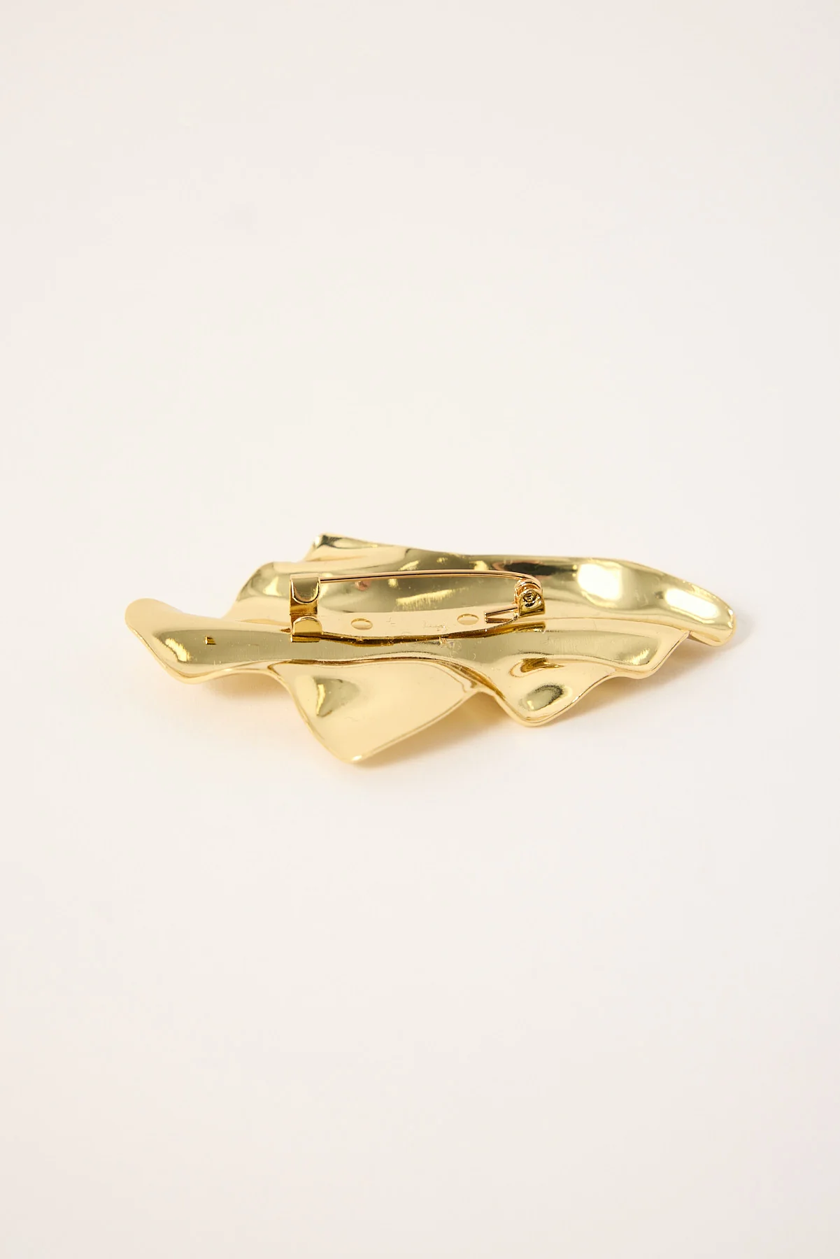 Perfect Stranger Warped Brooch 18k Gold - Image 2