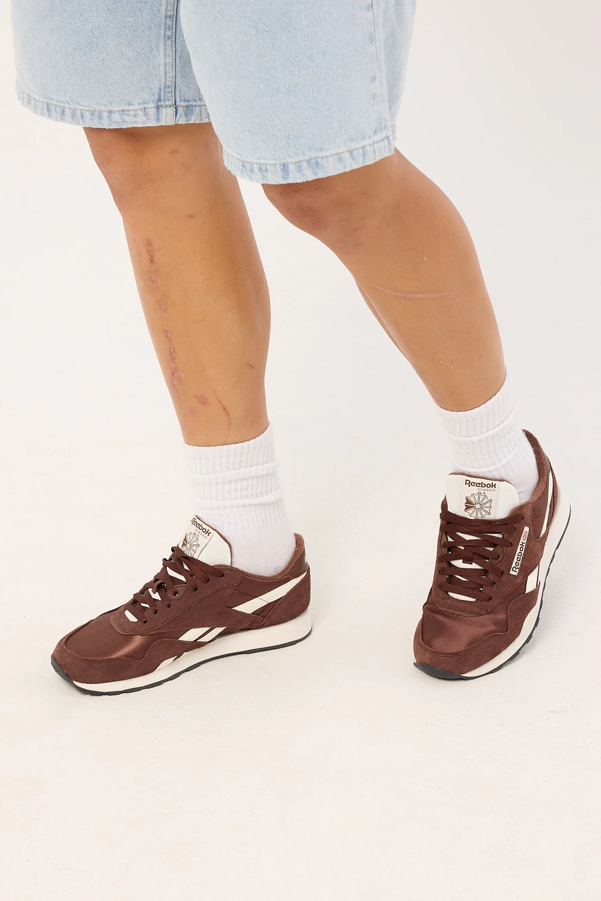 Reebok Classic Nylon Sneaker Campus Brown - Image 5